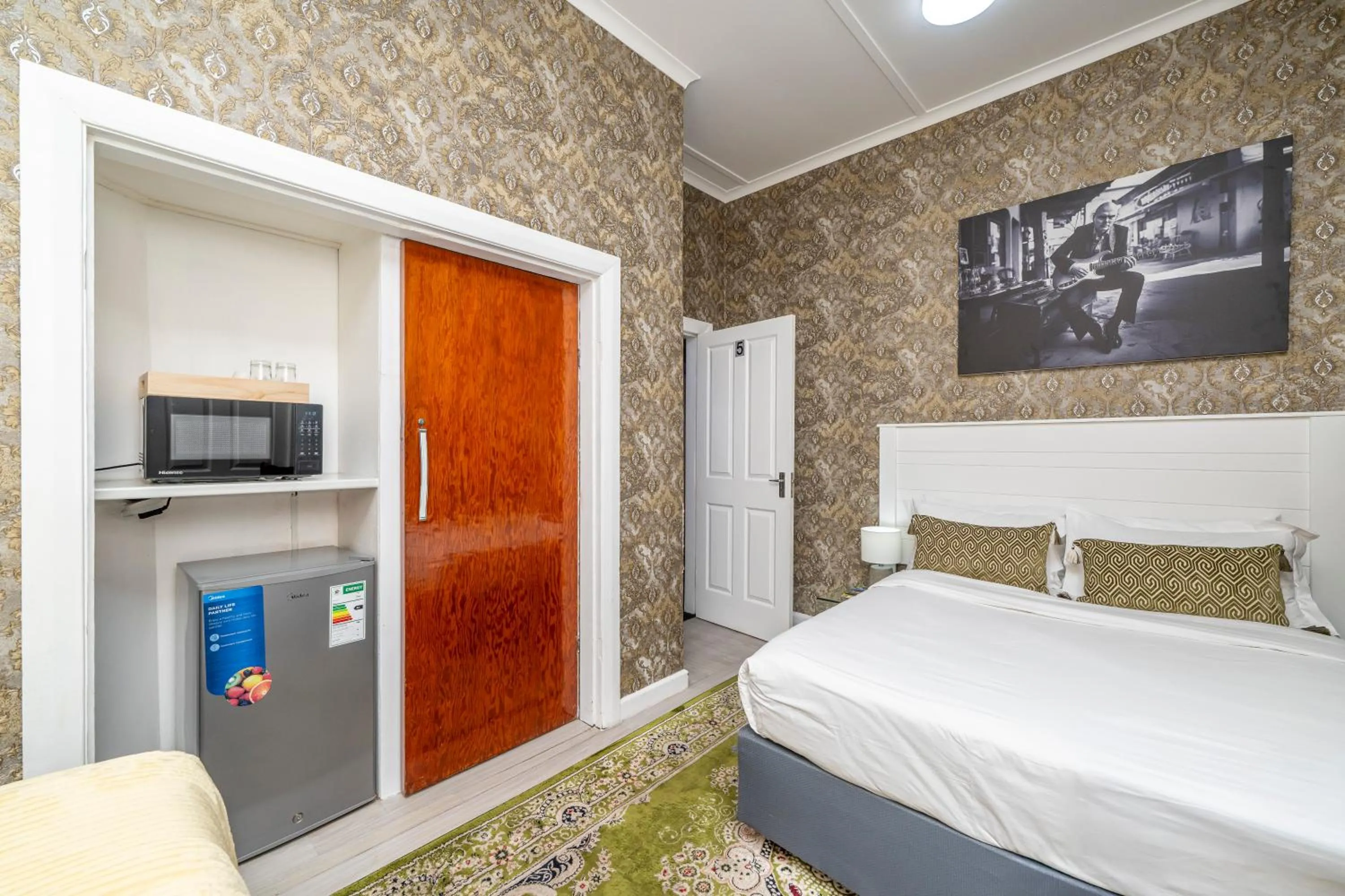 Bed in Prime Executive Accommodation