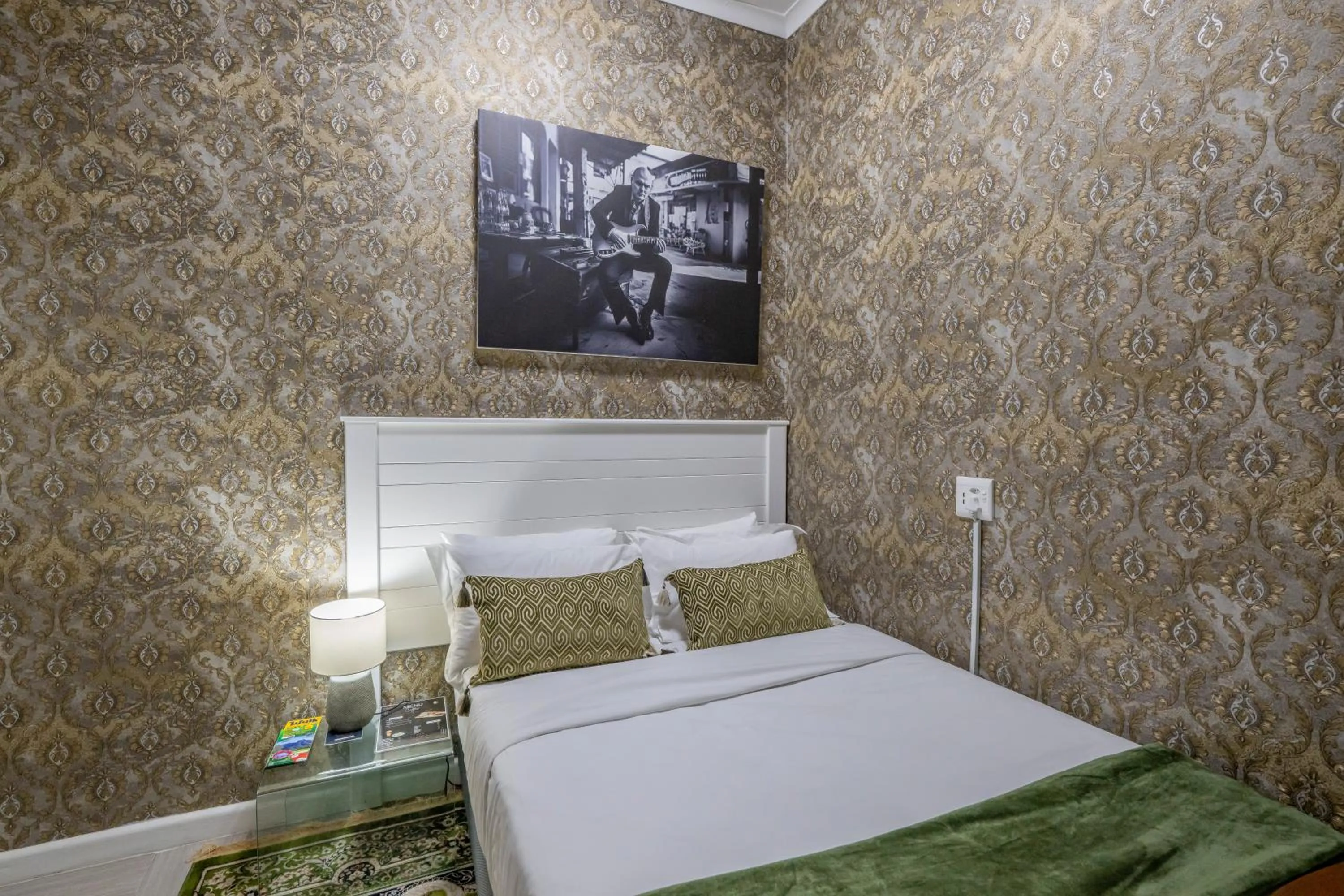 Bed in Prime Executive Accommodation