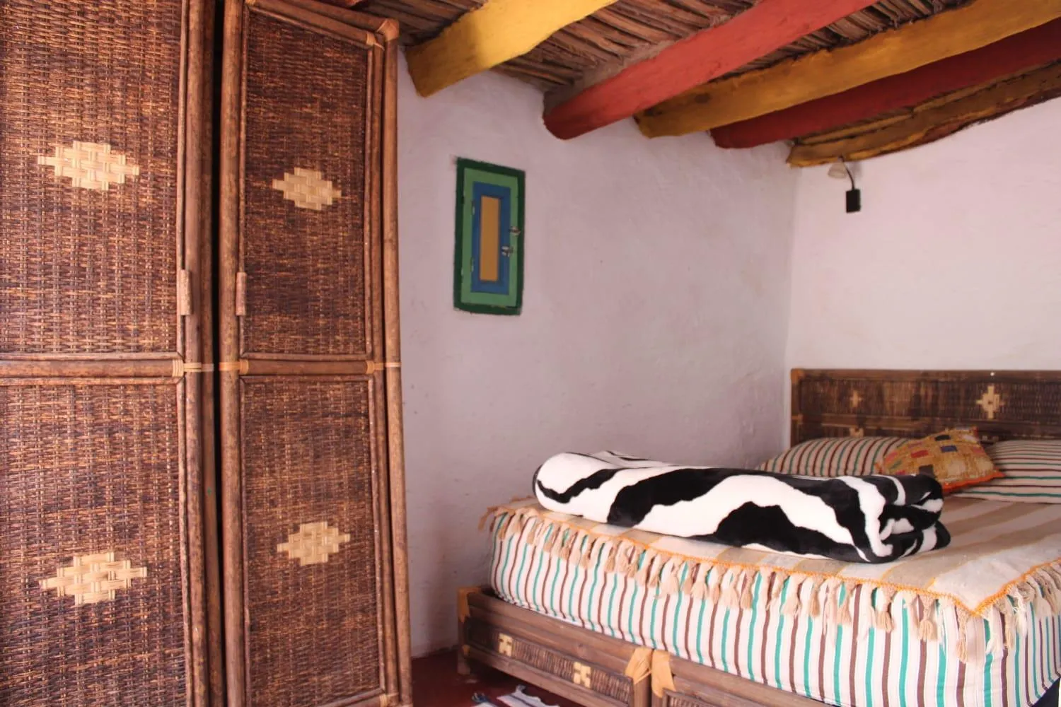 Bed in DAR INFIANE Tata