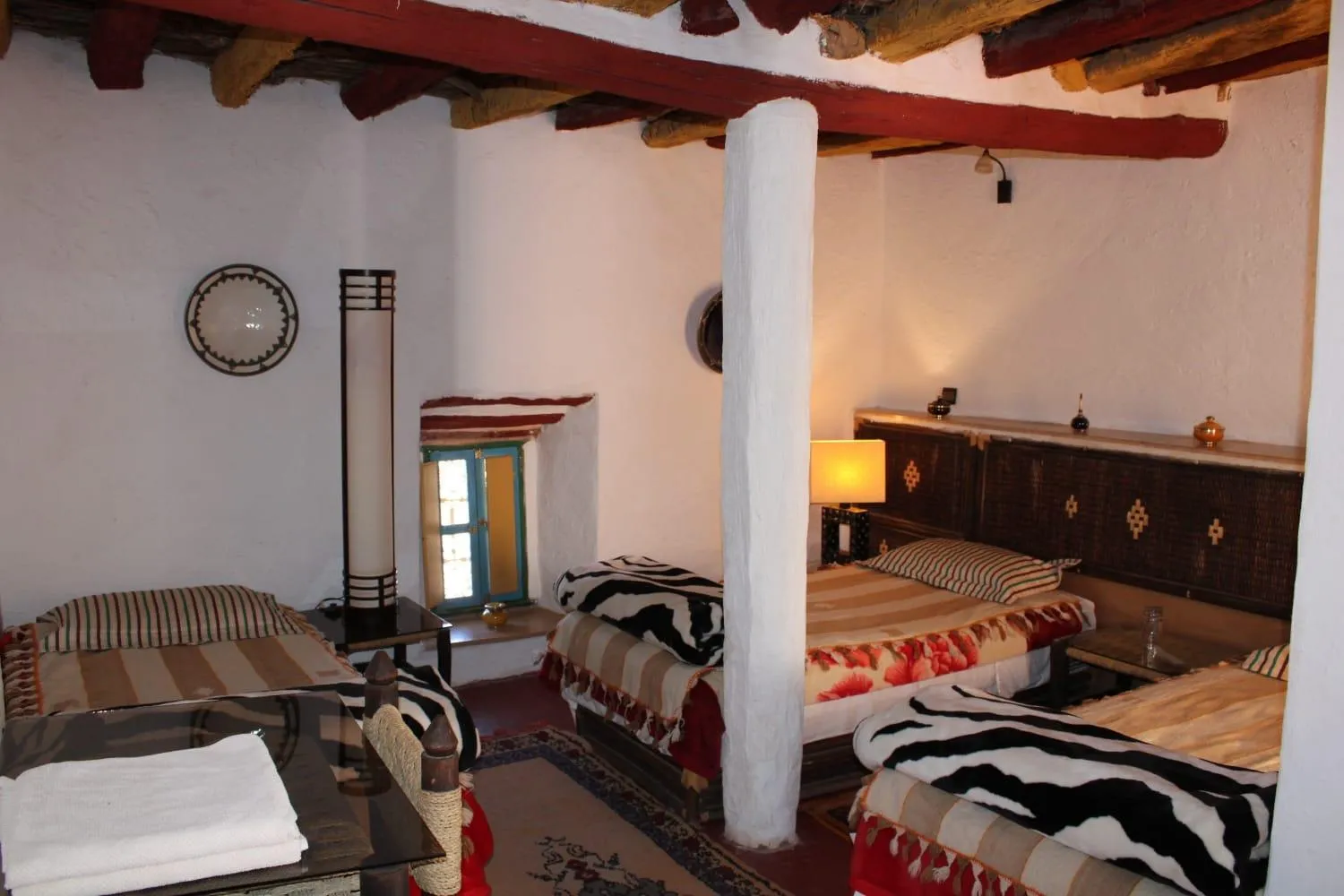 Bed in DAR INFIANE Tata