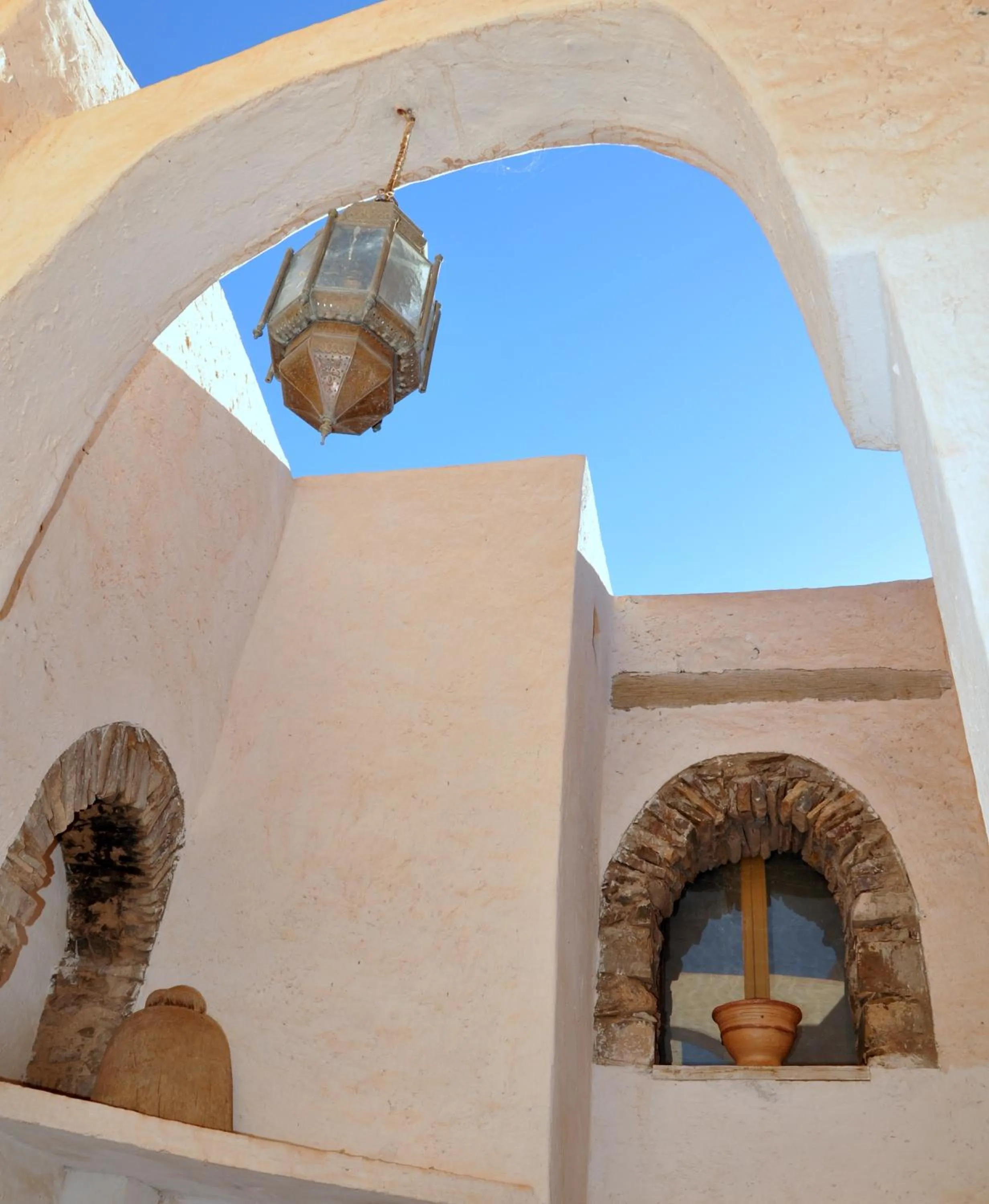 Property building in DAR INFIANE Tata