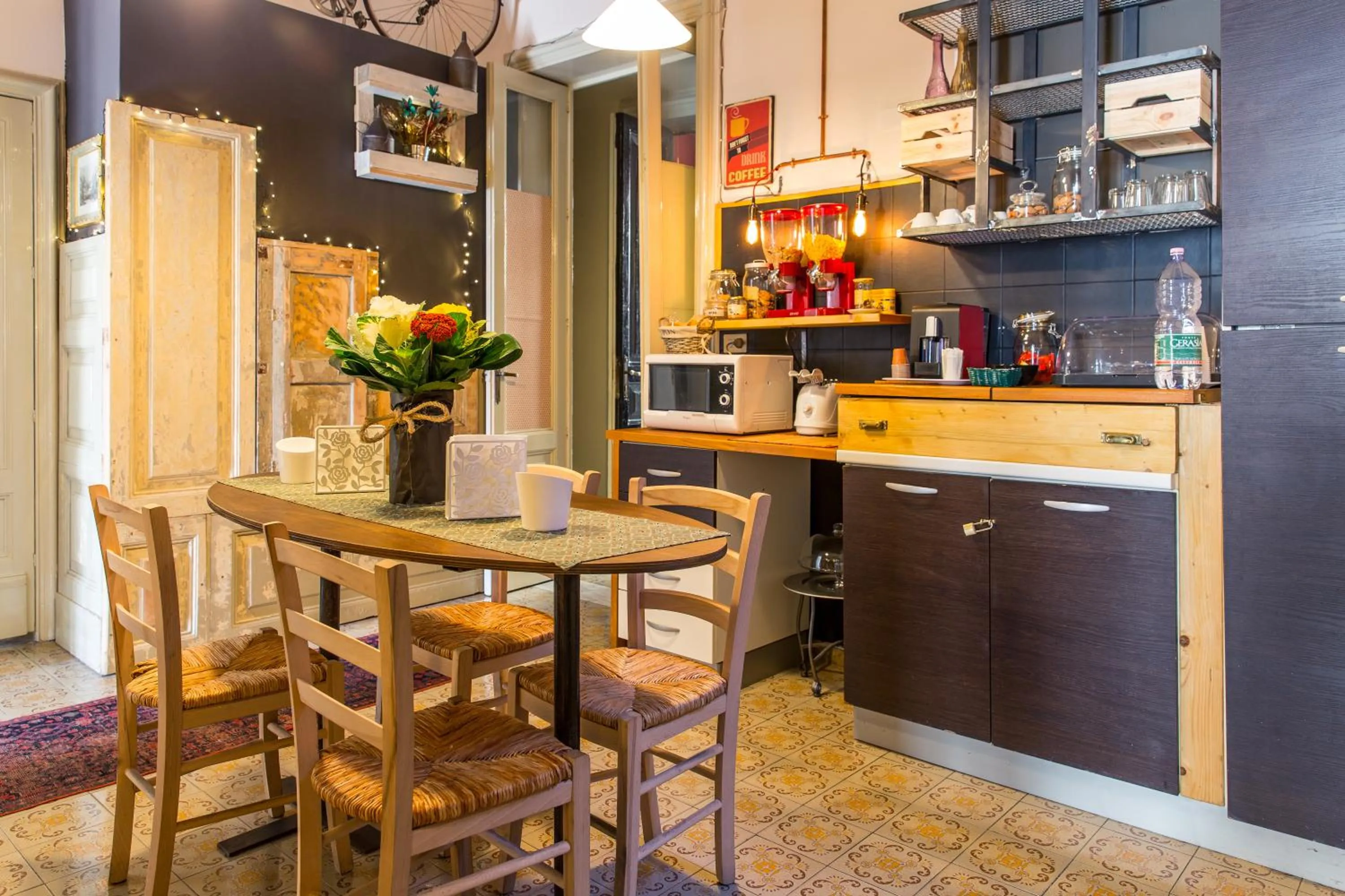 Lounge or bar in Grand Tour Design Guest House Catania Self Check-in