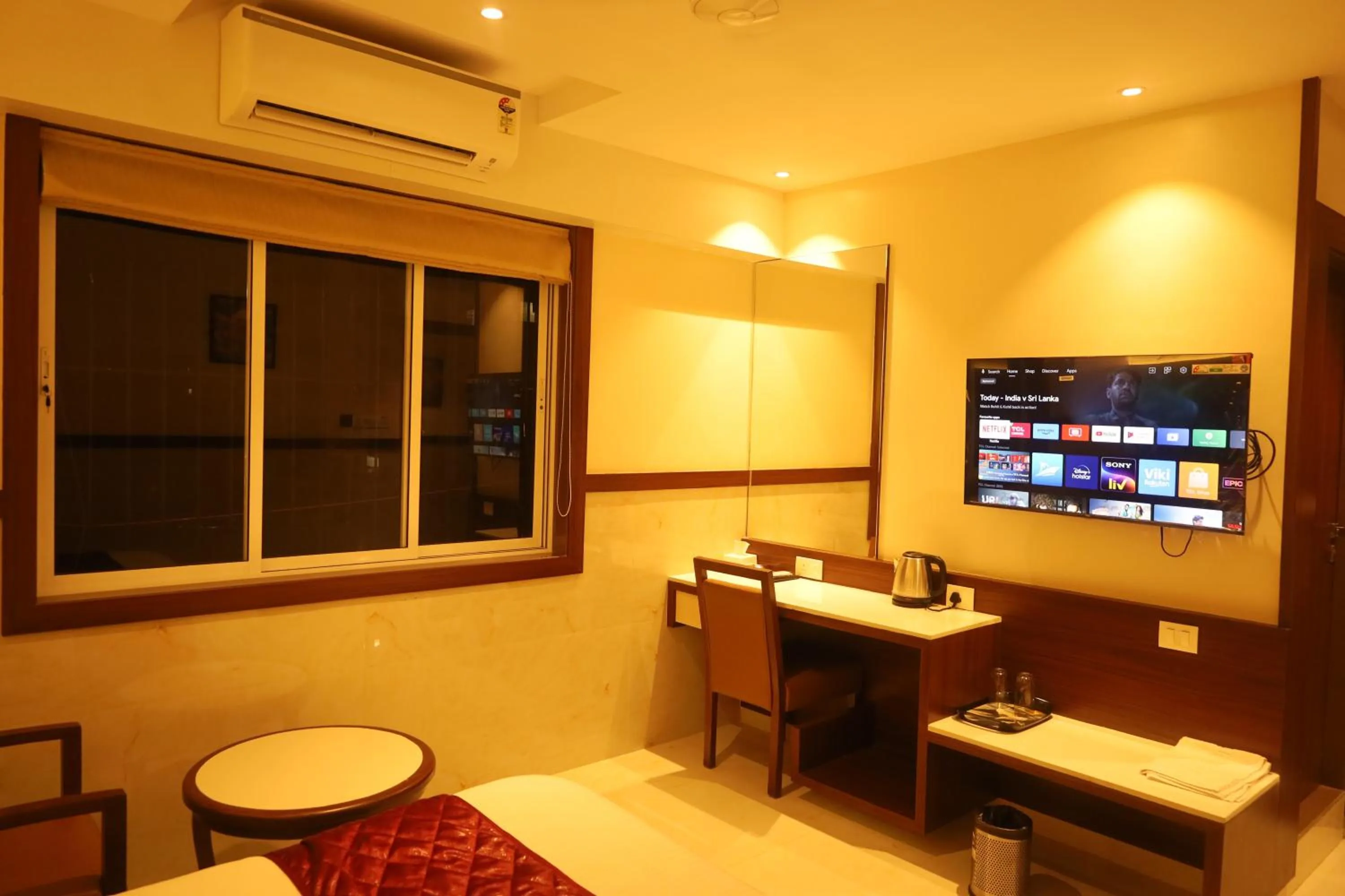 TV and multimedia in Hotel Prestige Residency