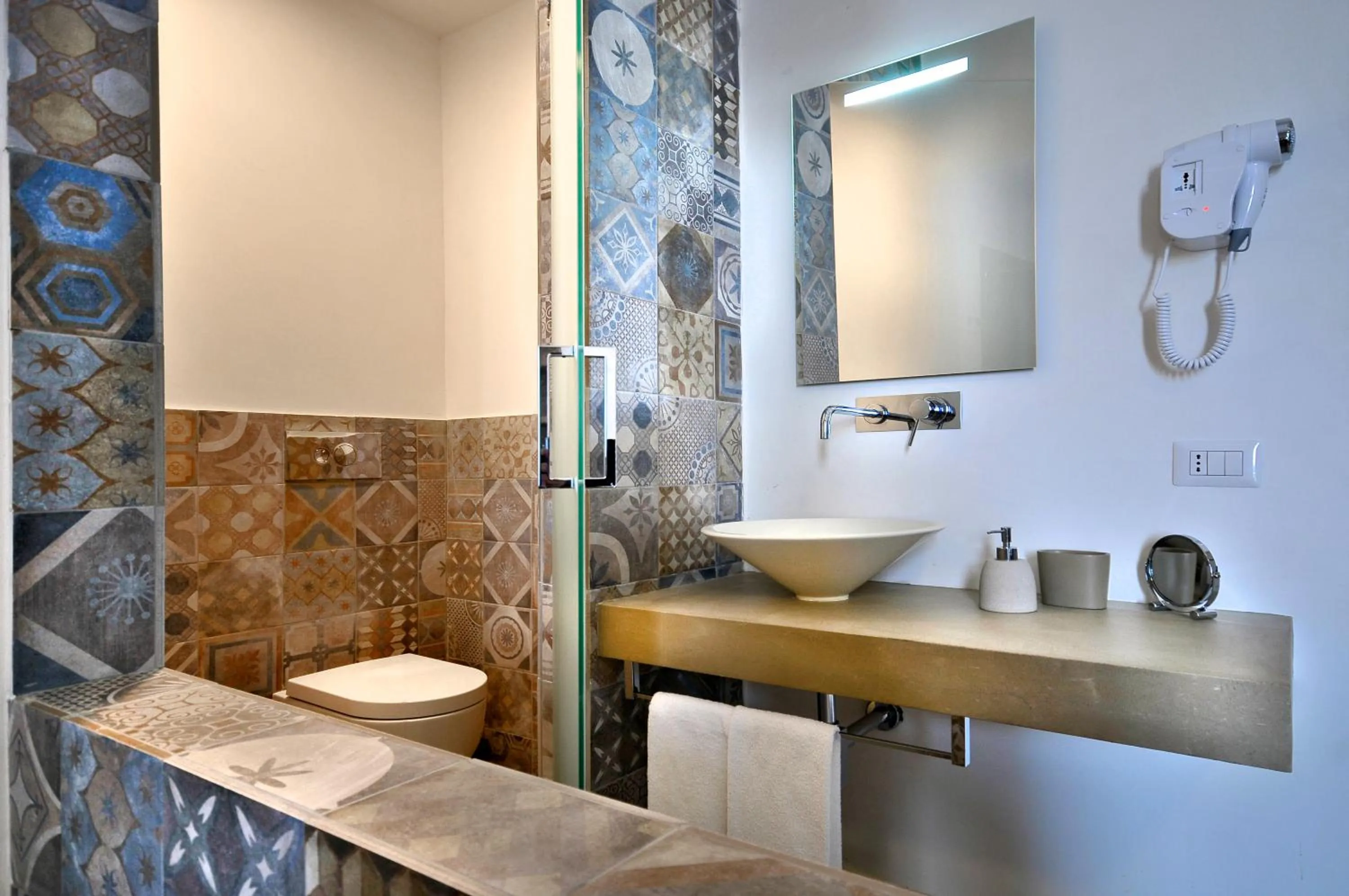 Bathroom in Villa Battista di Adriana Caserta