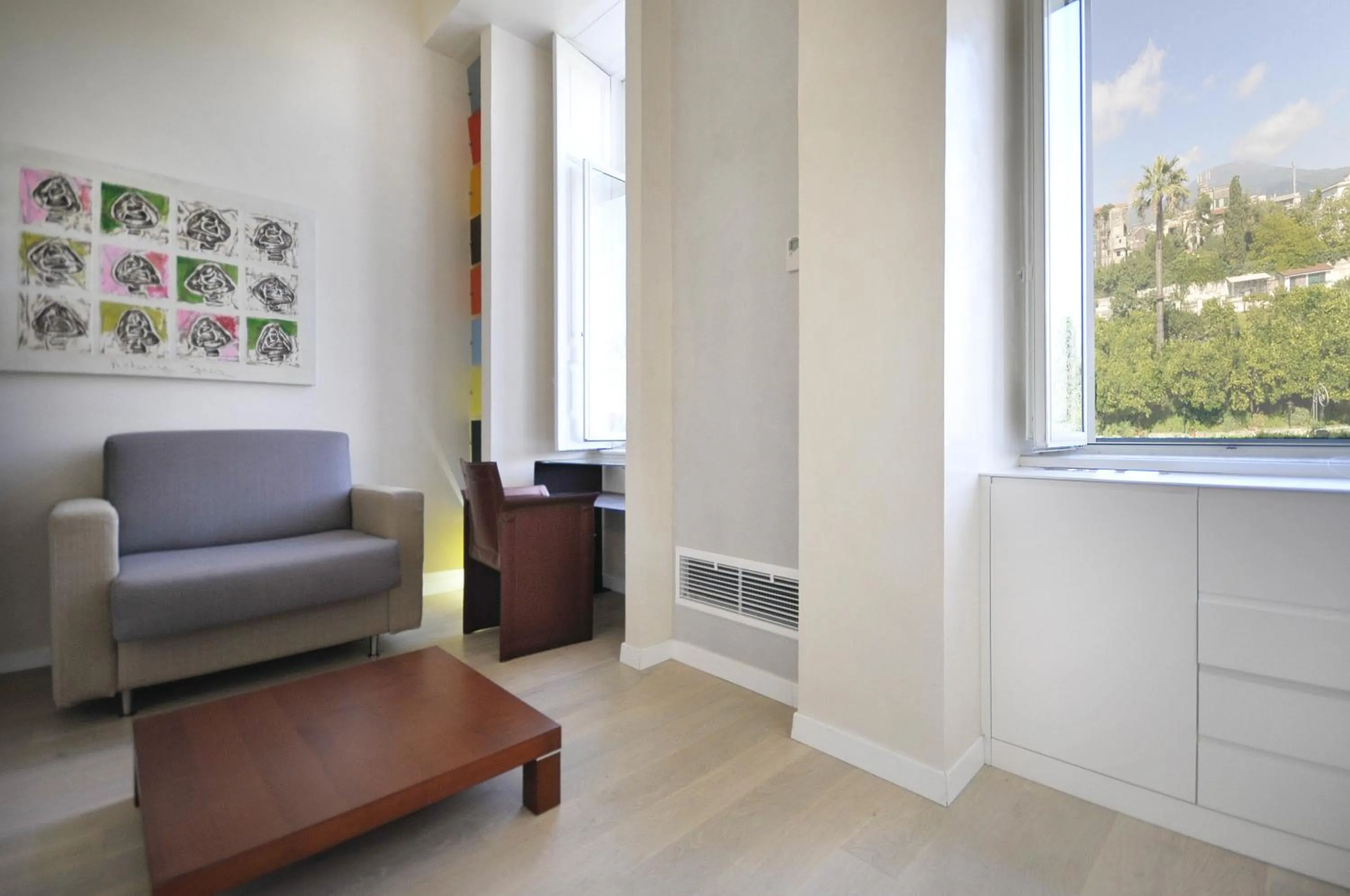 Photo of the whole room in Villa Battista di Adriana Caserta