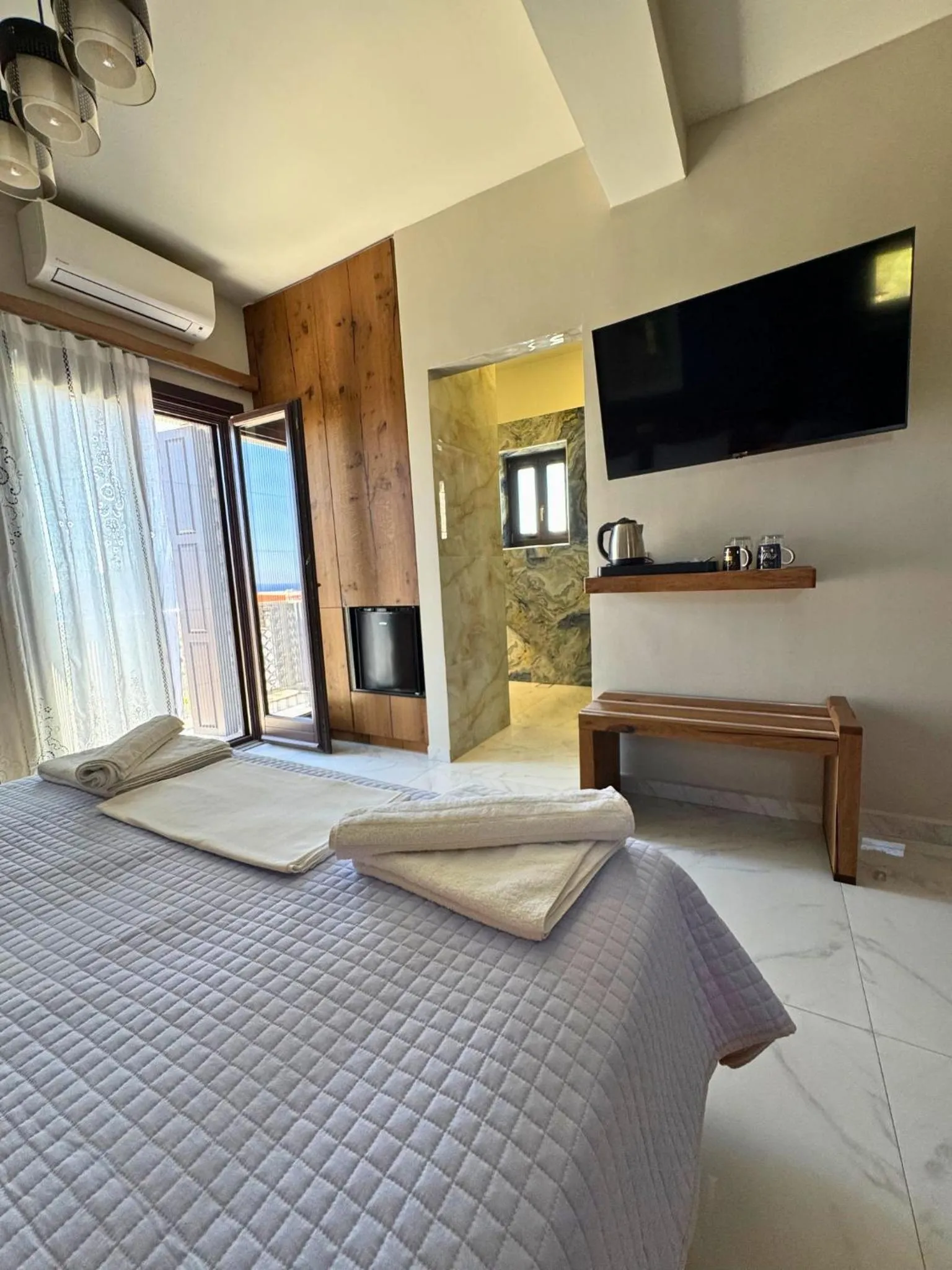 Bed in Armenopetra View Gerolimenas