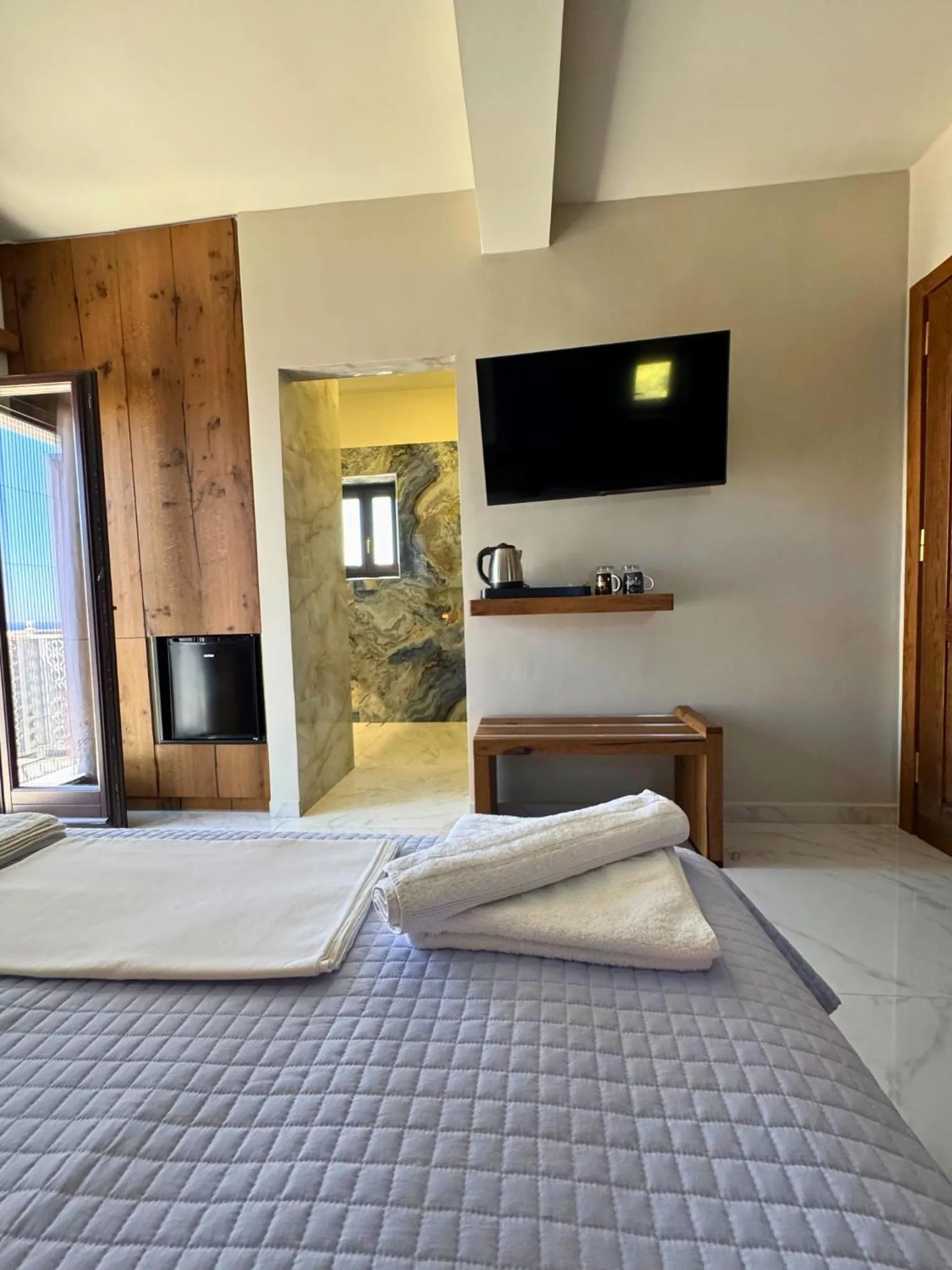 Bed in Armenopetra View Gerolimenas