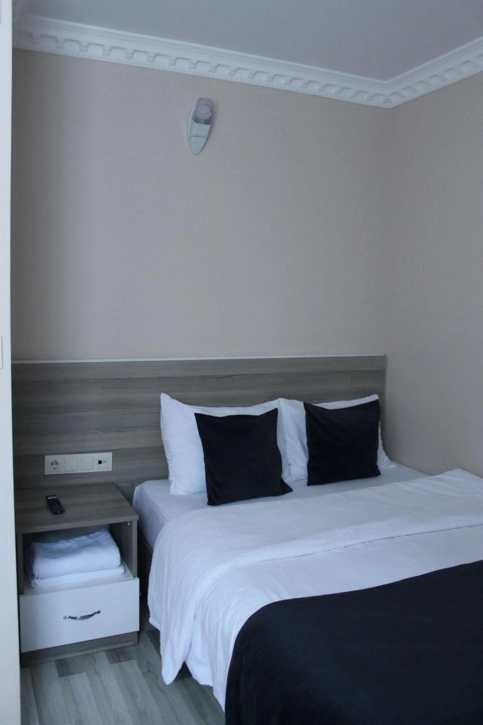 Bed in Uzungöl Öztürk Hotel