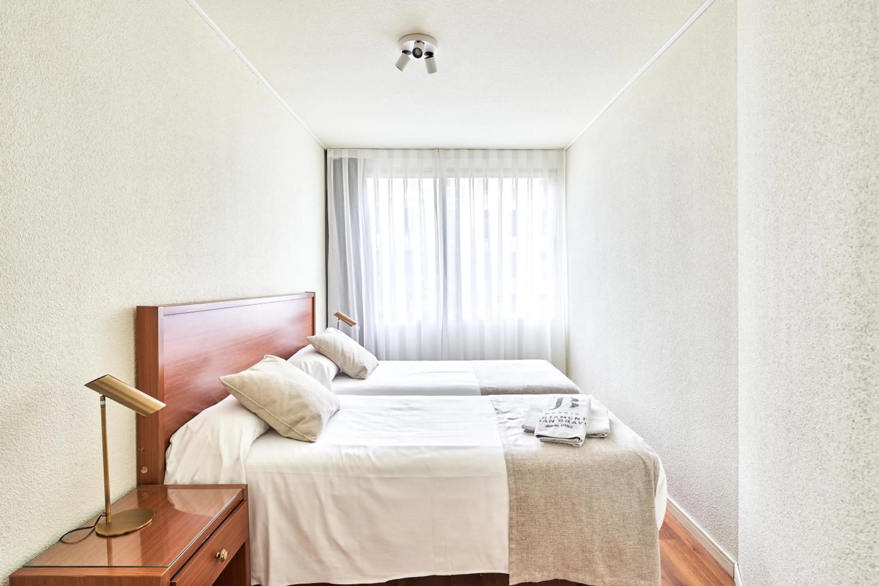 Bed in Apartamentos Juan Bravo