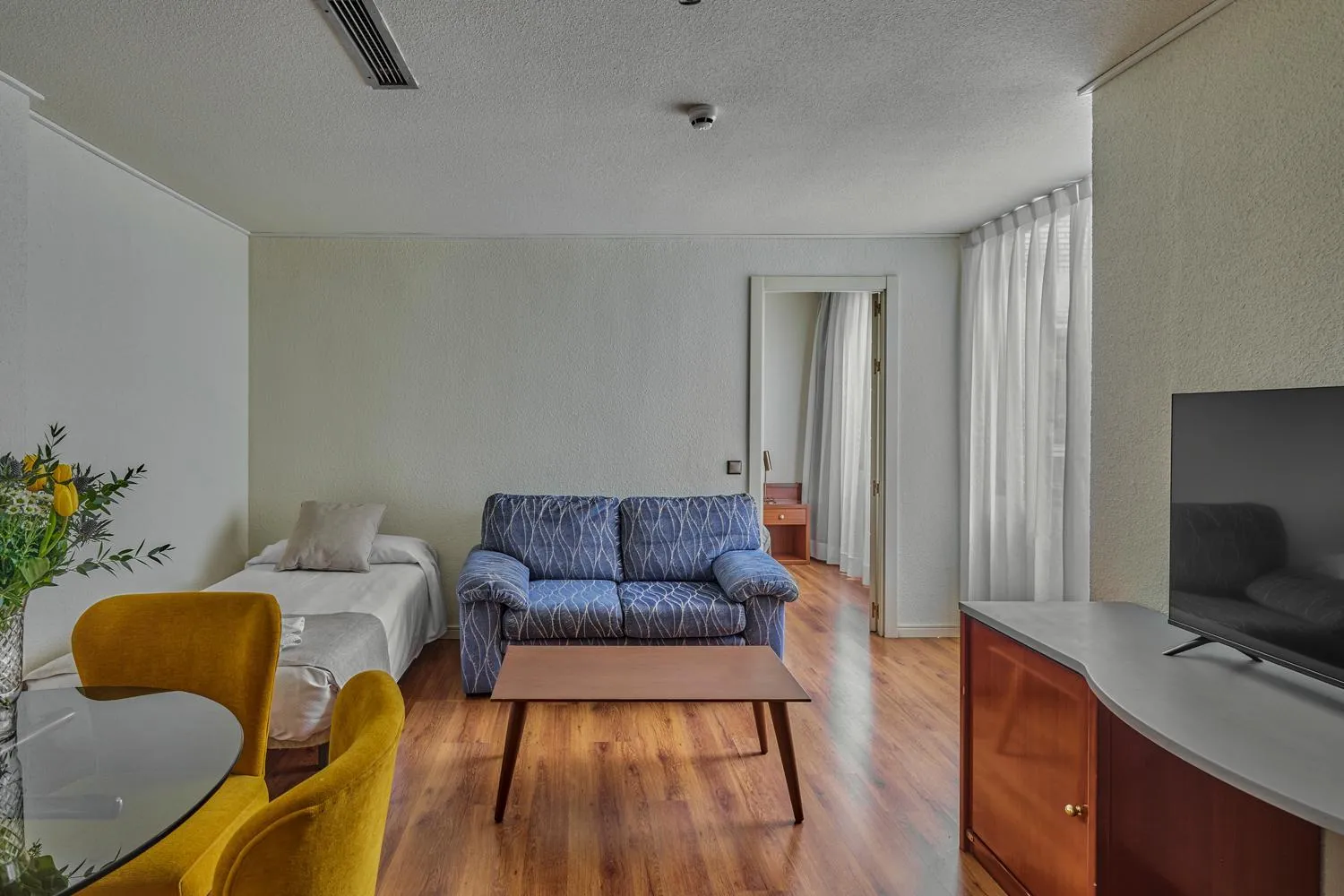 Bed in Apartamentos Juan Bravo