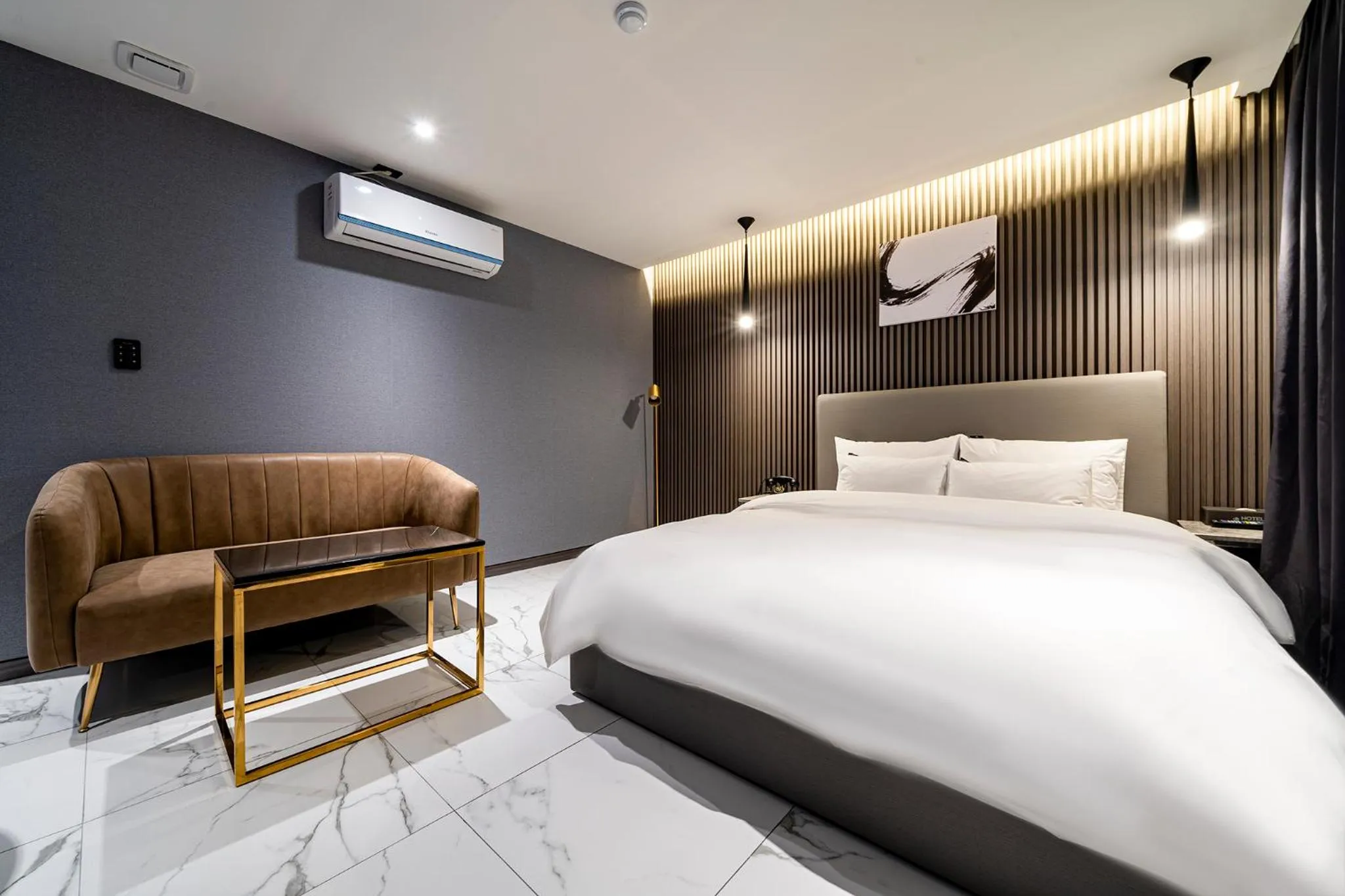 Bed in 충주 어반브라운호텔