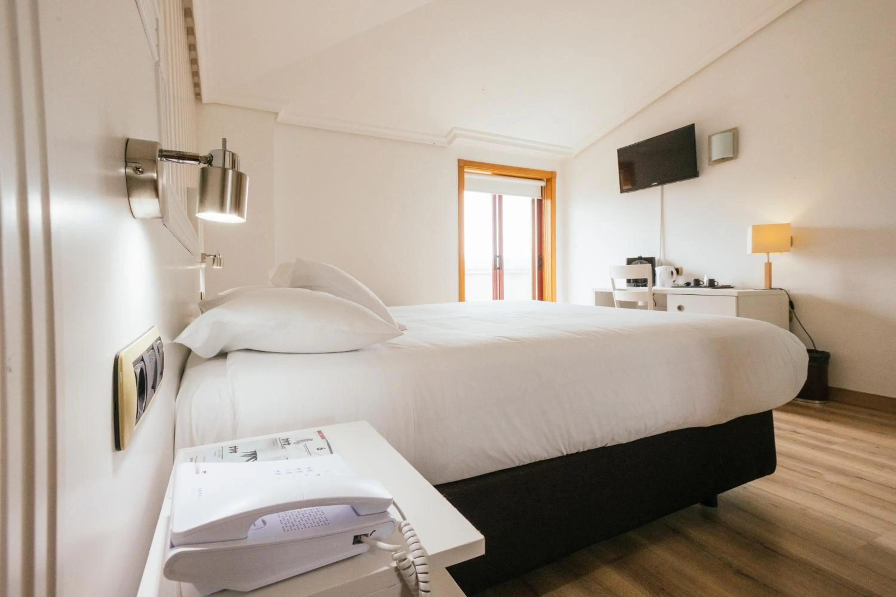 Photo of the whole room, Bed in Hotel Alfonso I