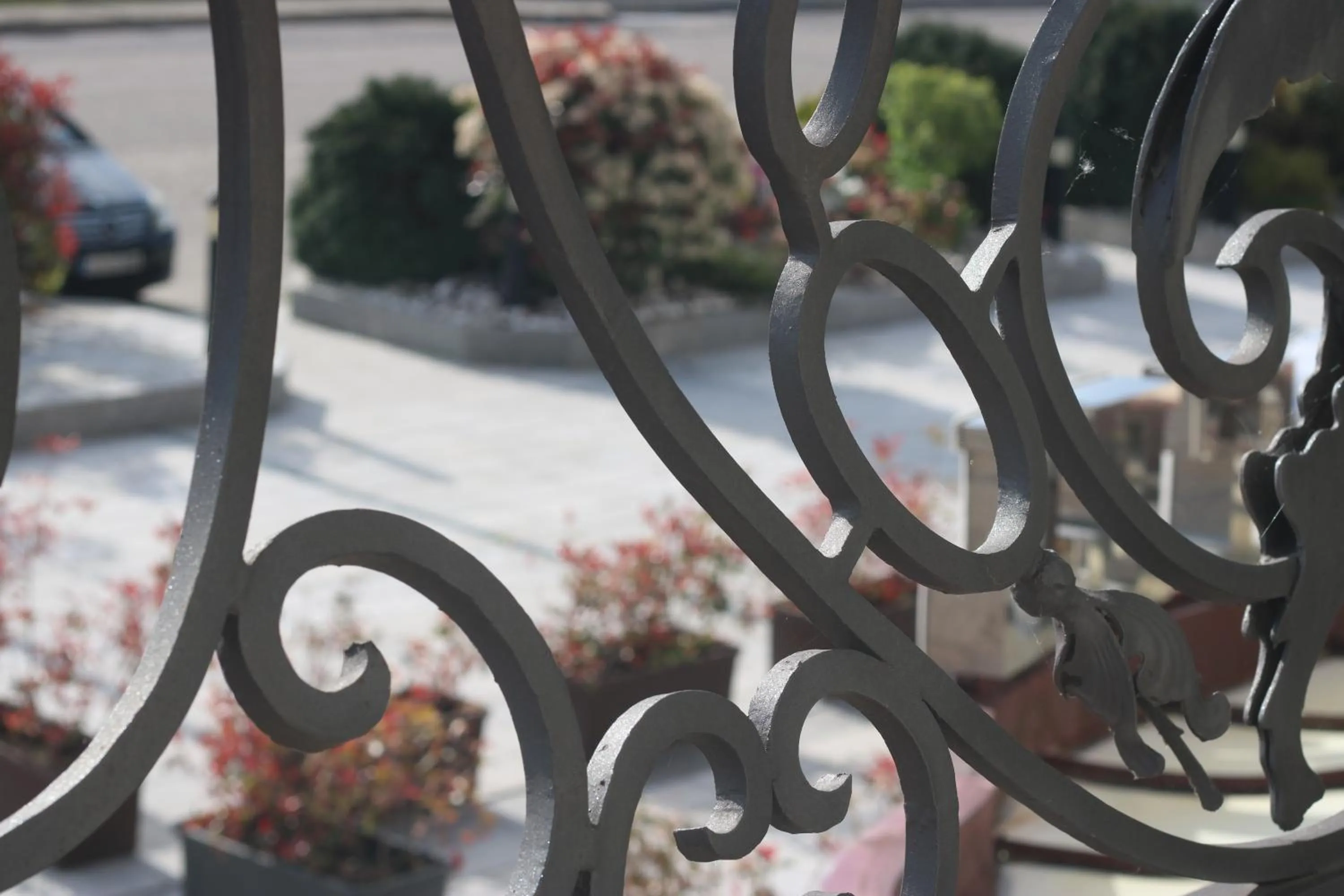 Quiet street view in Hotel Alfonso I