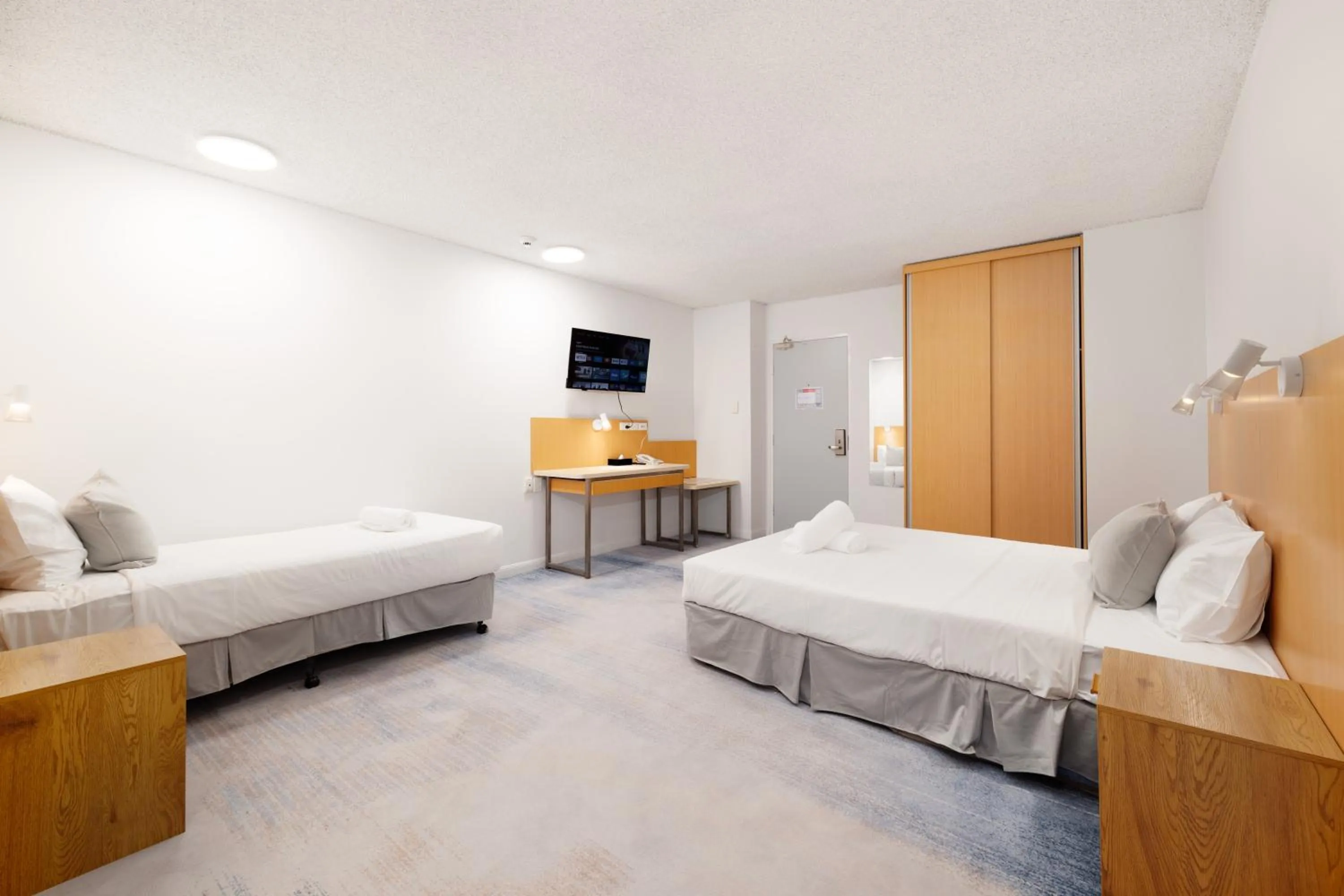 Bed in Asraport Motel