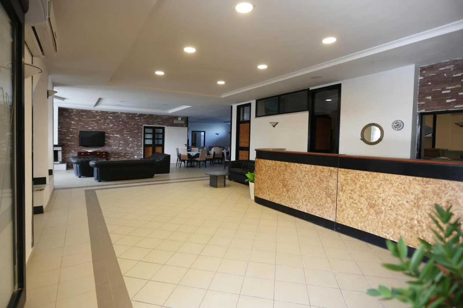 Lobby or reception in Hotel Barracuda