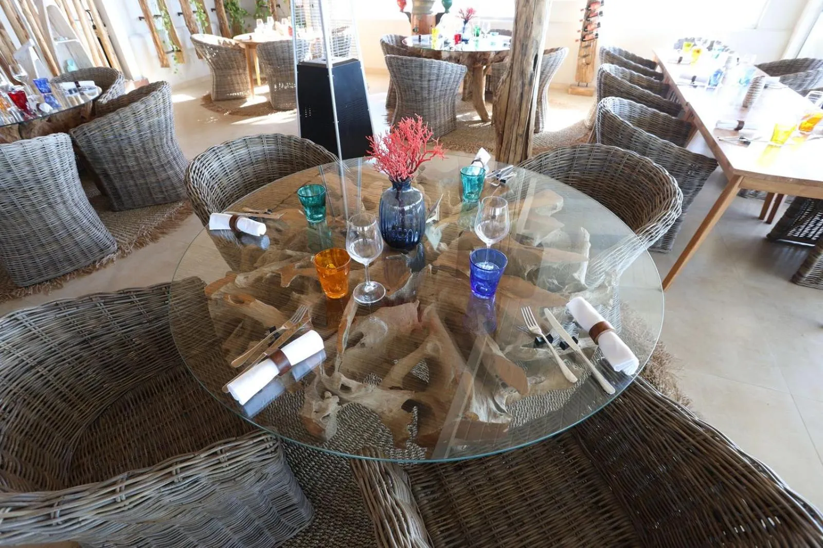 Restaurant/places to eat in Hotel Barracuda