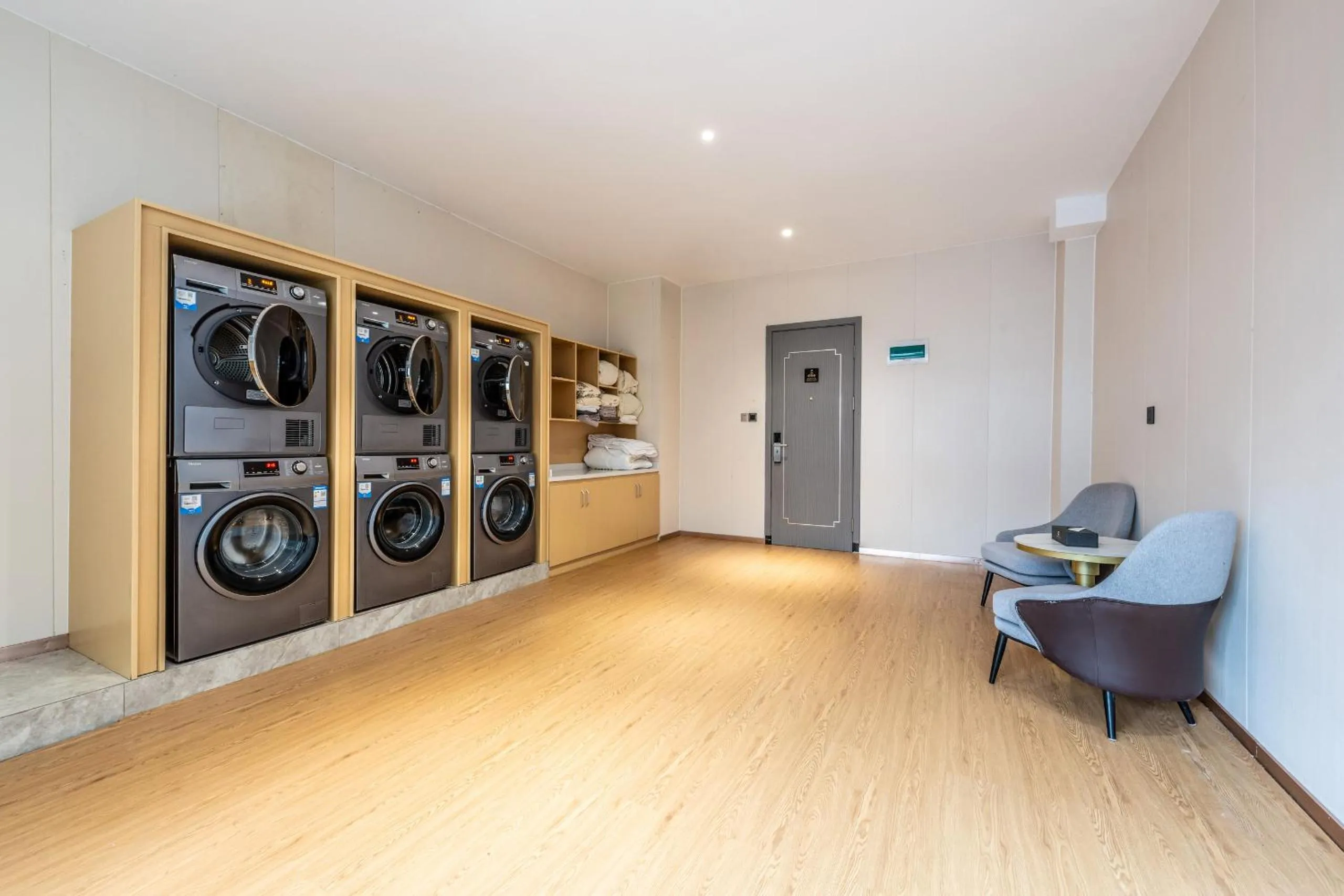 laundry in Bole Jing Pin Hotel