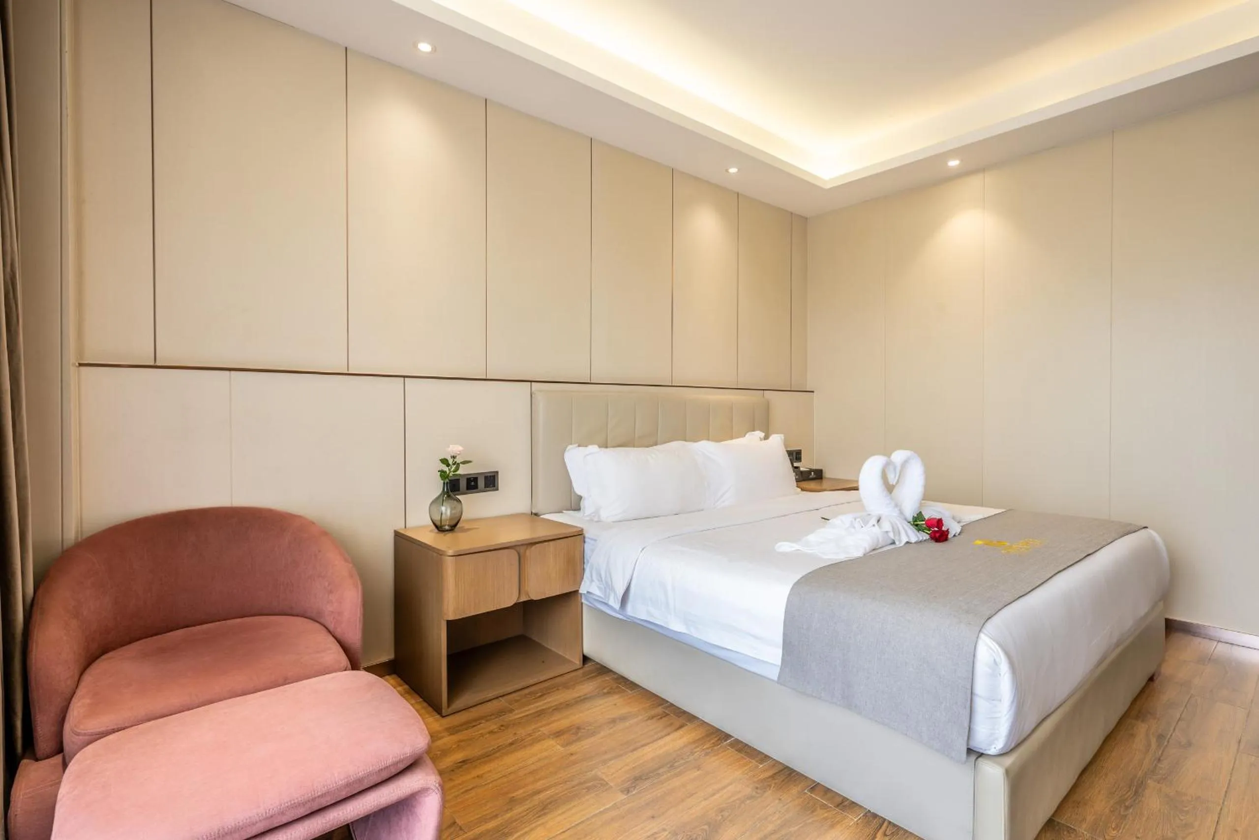 Bedroom, Bed in Bole Jing Pin Hotel