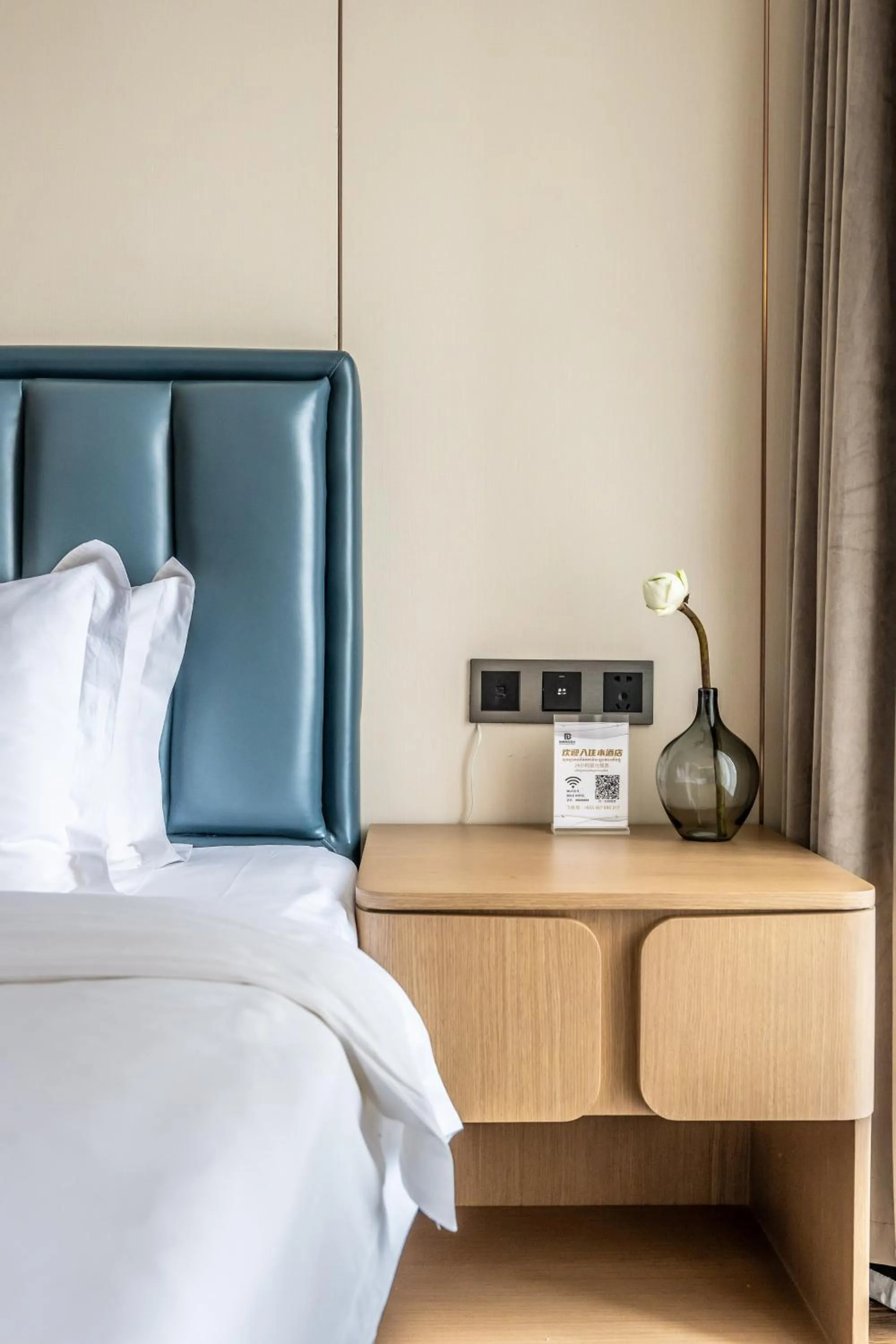 Bedroom, Bed in Bole Jing Pin Hotel