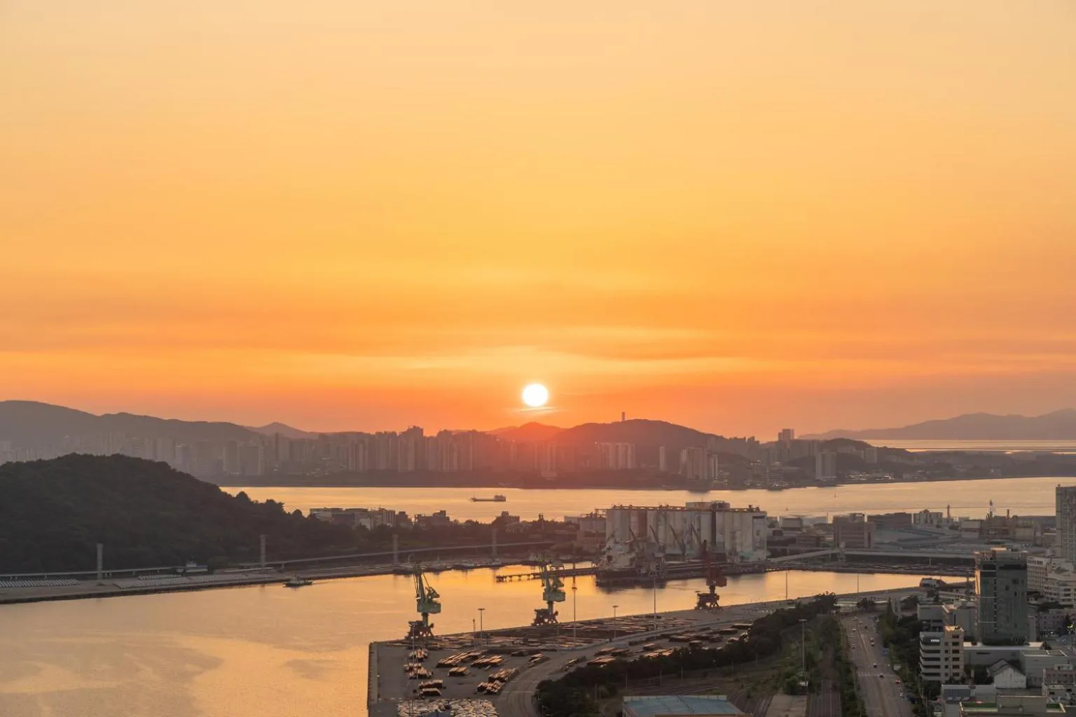 Sea view in Urbanstay Incheon ChinaTown