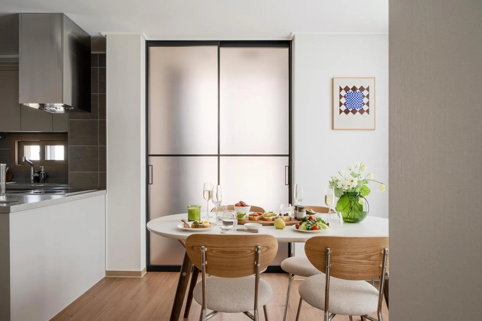 Dining area in Urbanstay Incheon ChinaTown