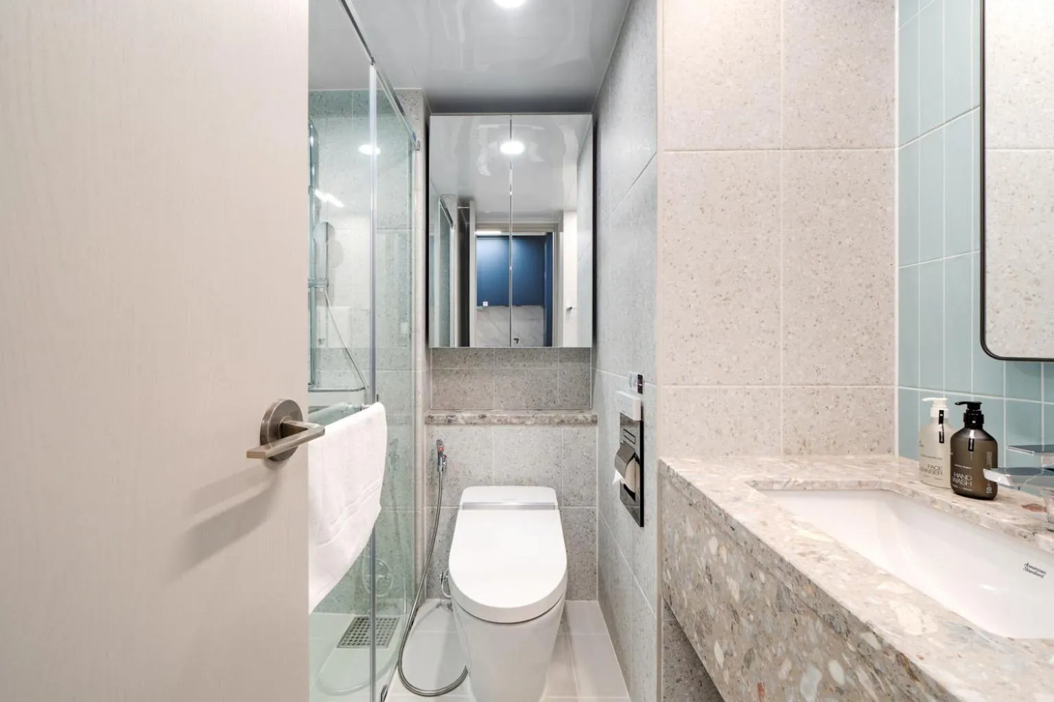 Toilet in Urbanstay Incheon ChinaTown