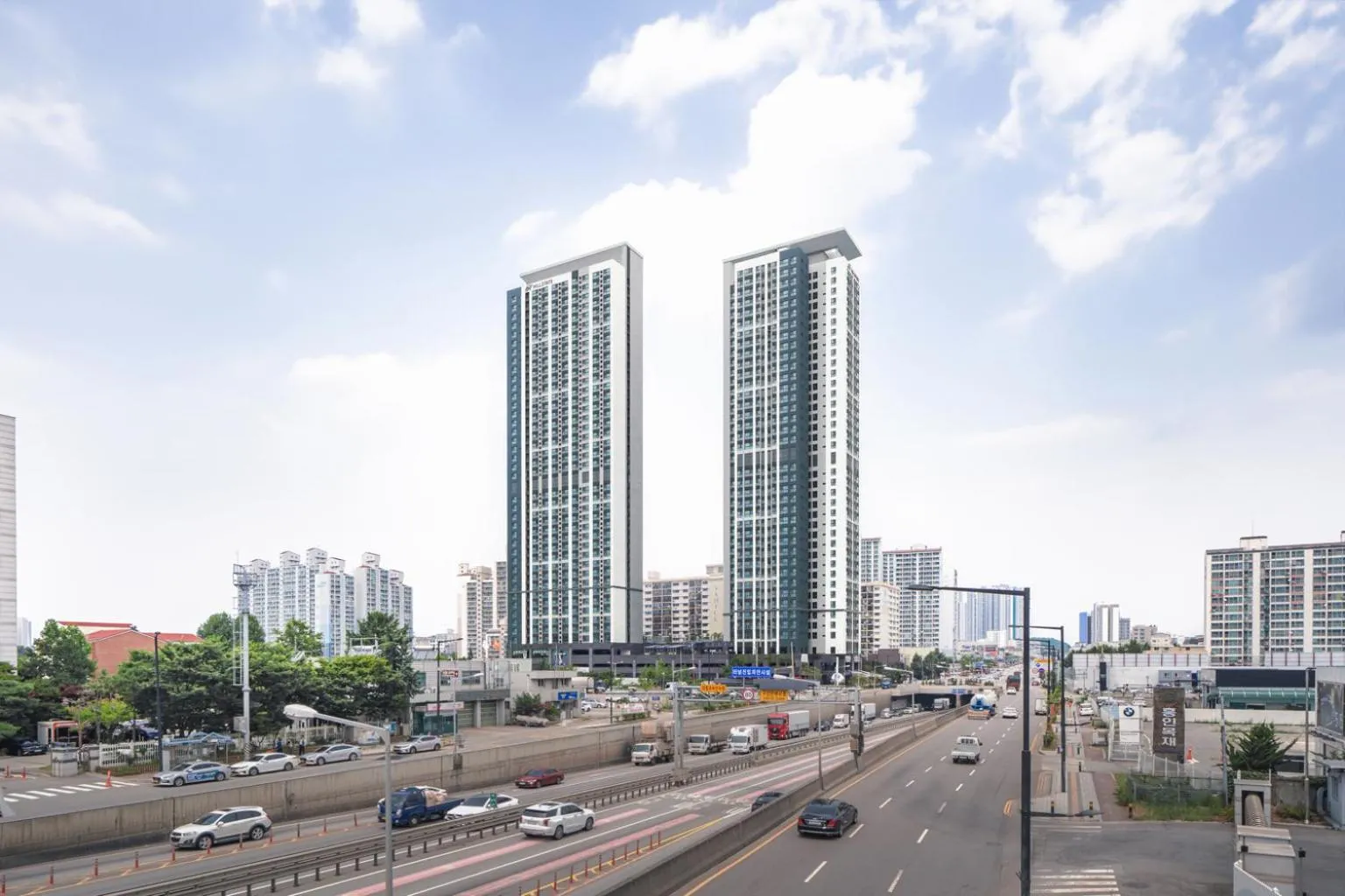 Property building in Urbanstay Incheon ChinaTown