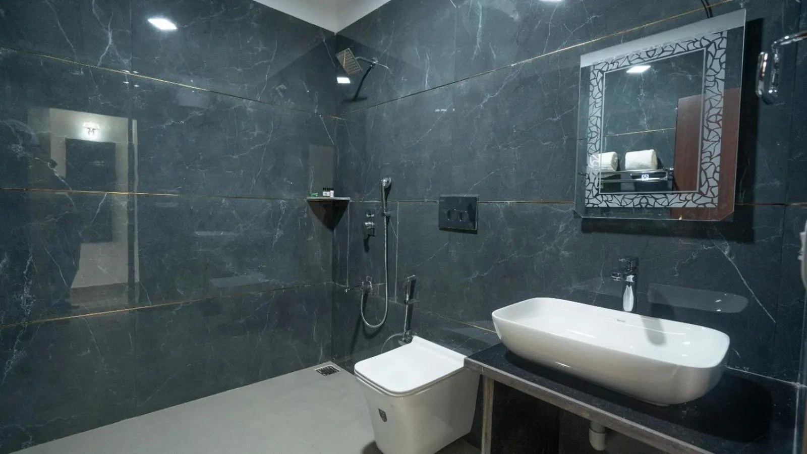 Corbett Holiday Forest Resort