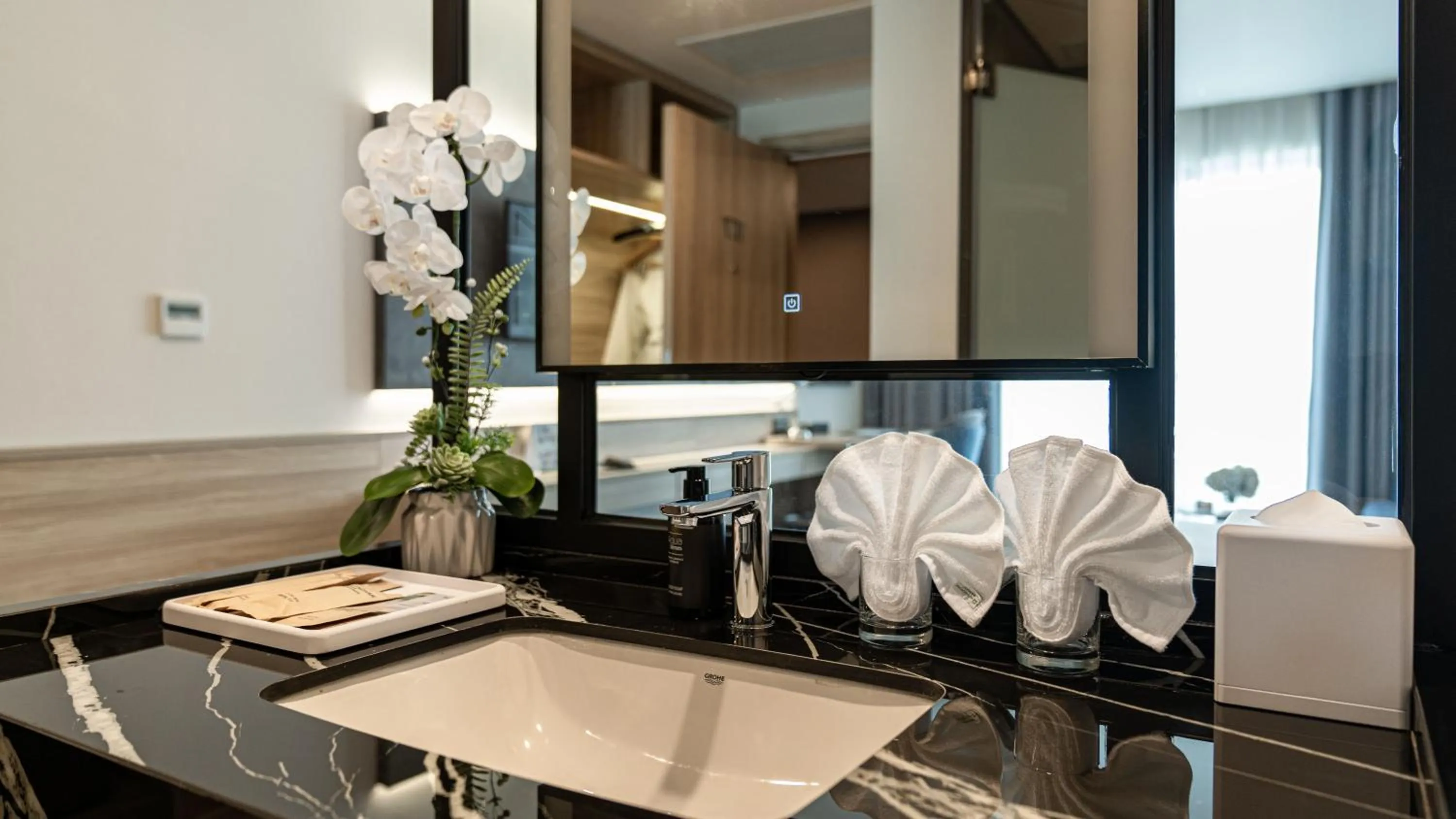 Bathroom in Wyndham Garden Legend Halong