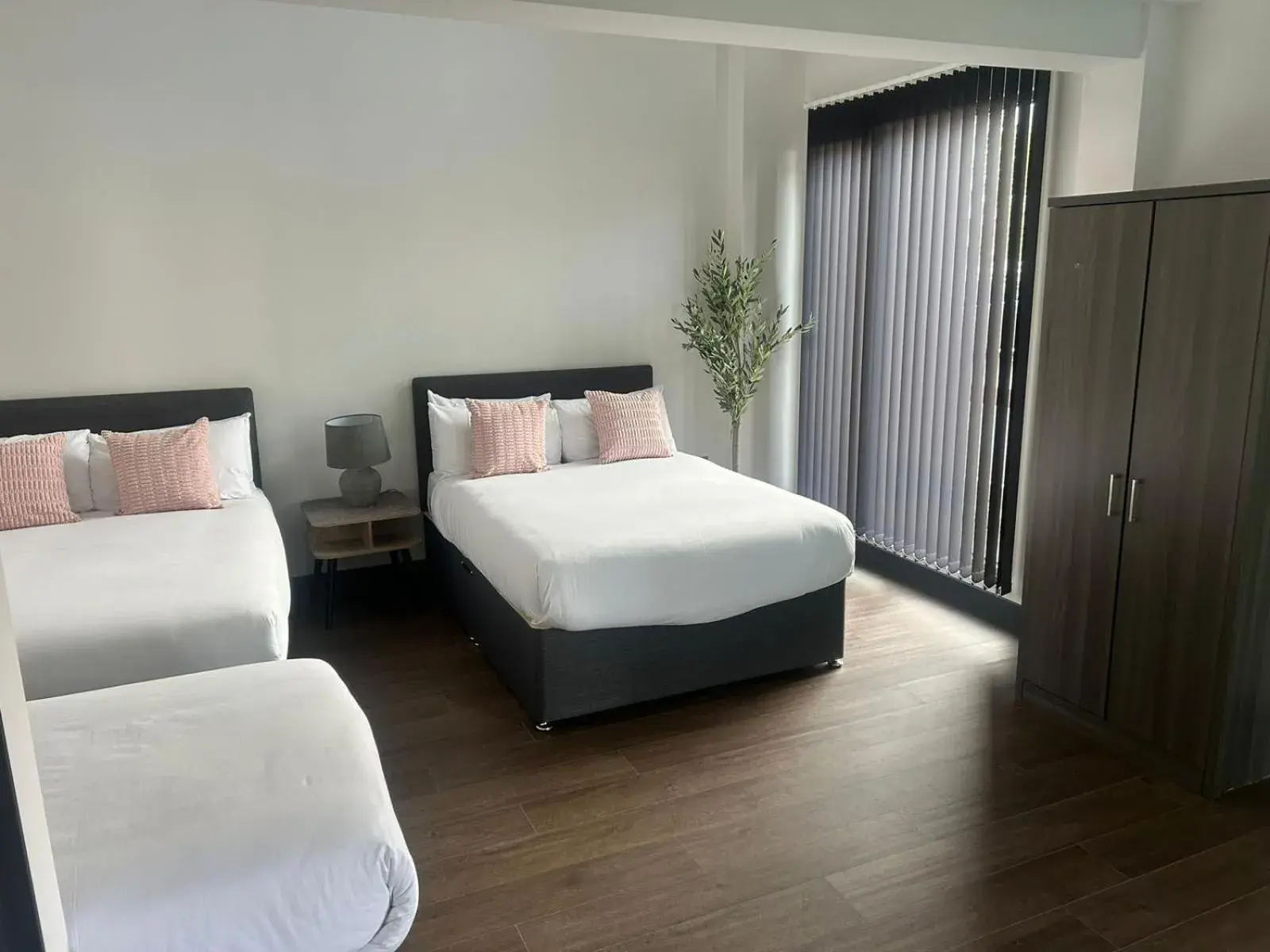 Superior One-Bedroom Apartment with Two Double Beds, One Single Bed, Duplex - Two Levels, Kitchen and Walk-In Shower - Non-Smoking in Dockside Aparthotel, Best Western Signature Collection Superior One-Bedroom Apartment with Two Double Beds, One Single Bed, Duplex - Two Levels, Kitchen and Walk-In Shower - Non-Smoking in Dockside Aparthotel, Best Western Signature Collection