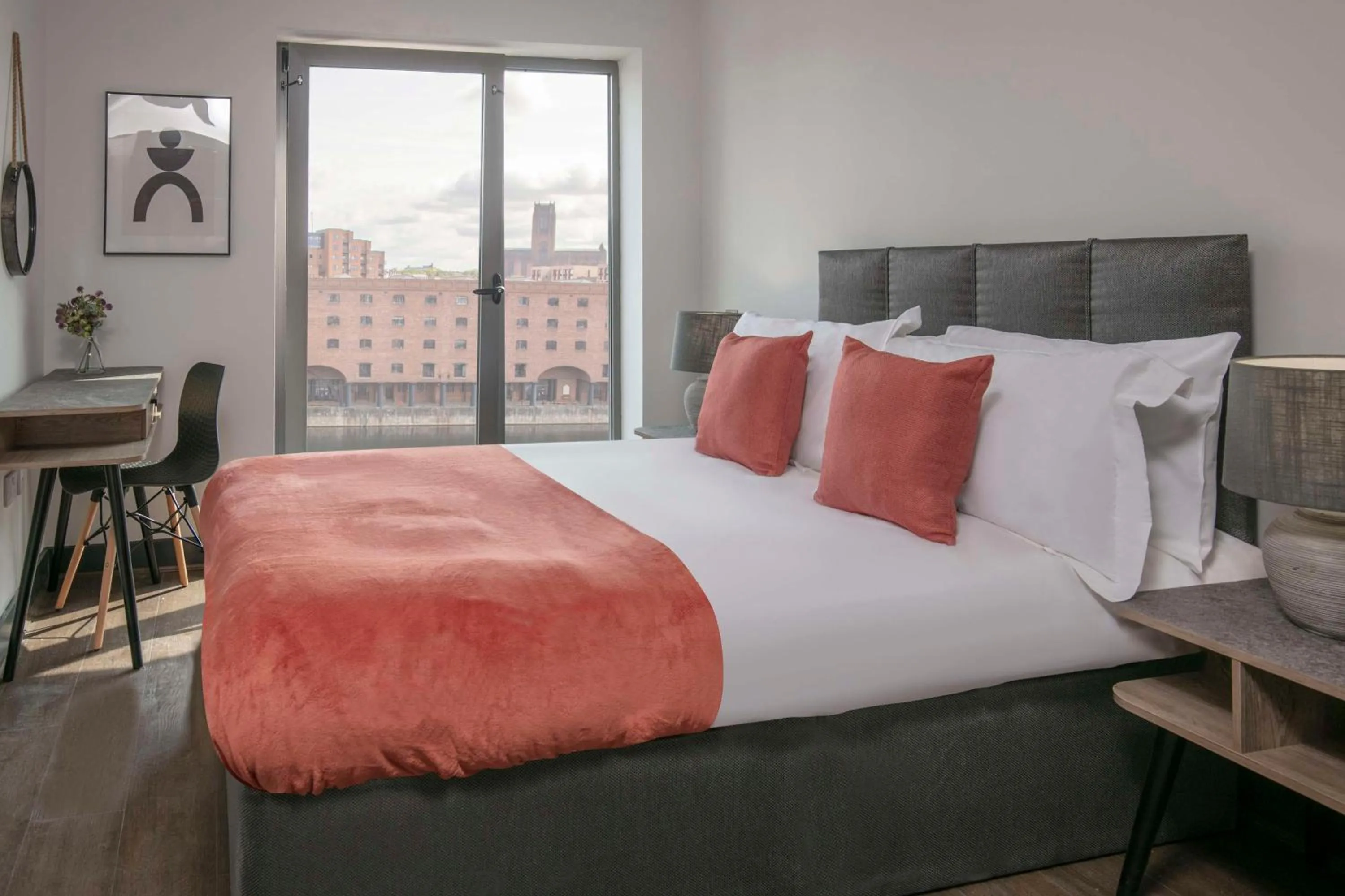 Bedroom, Bed in Dockside Aparthotel, Best Western Signature Collection