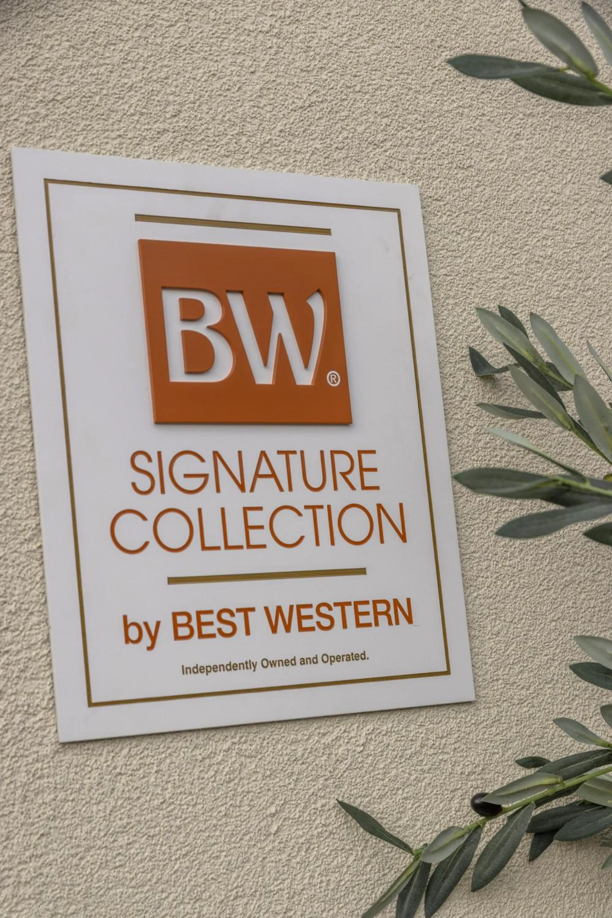Property logo or sign in Dockside Aparthotel, Best Western Signature Collection