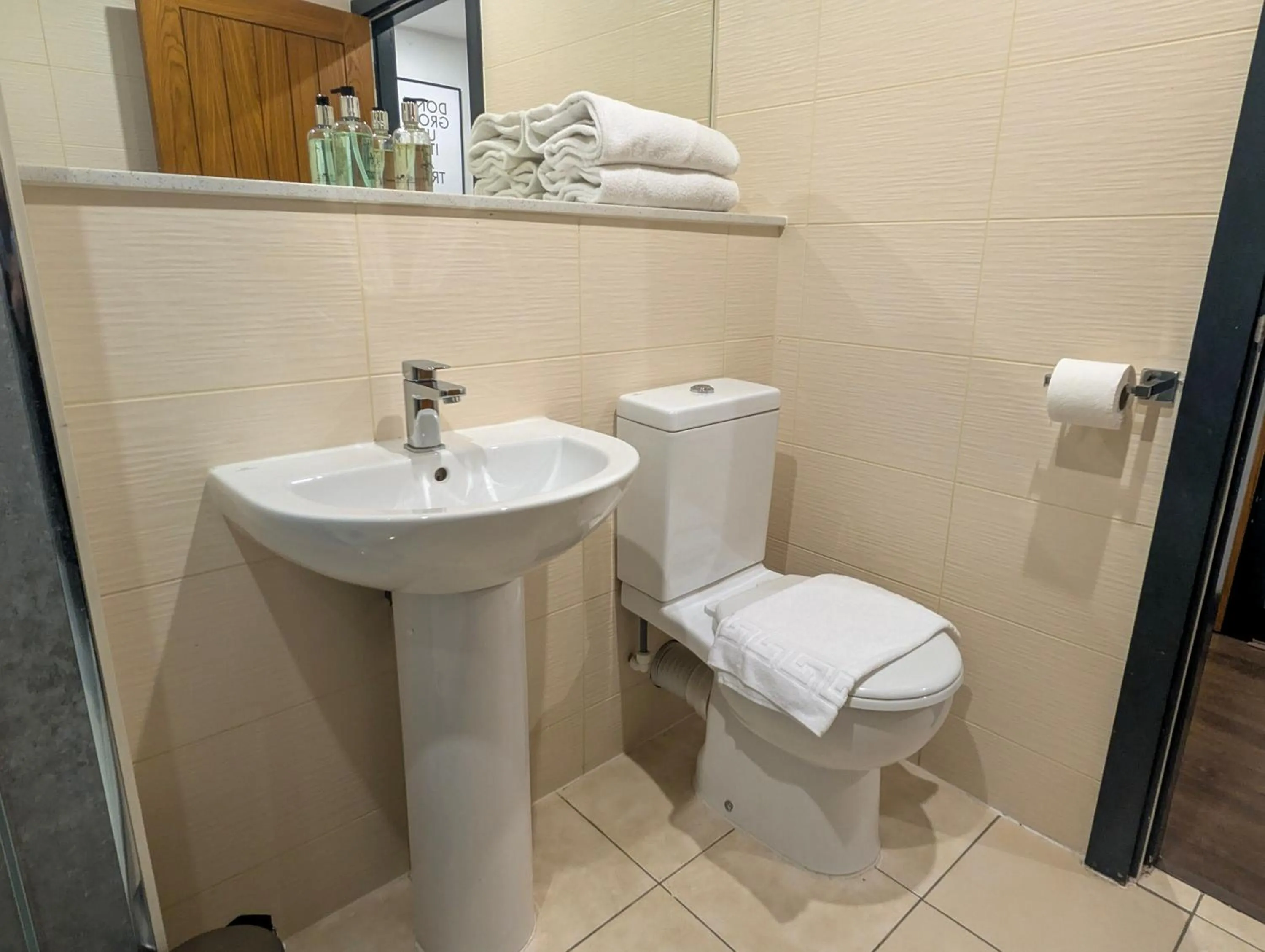 Dockside Aparthotel, Best Western Signature Collection