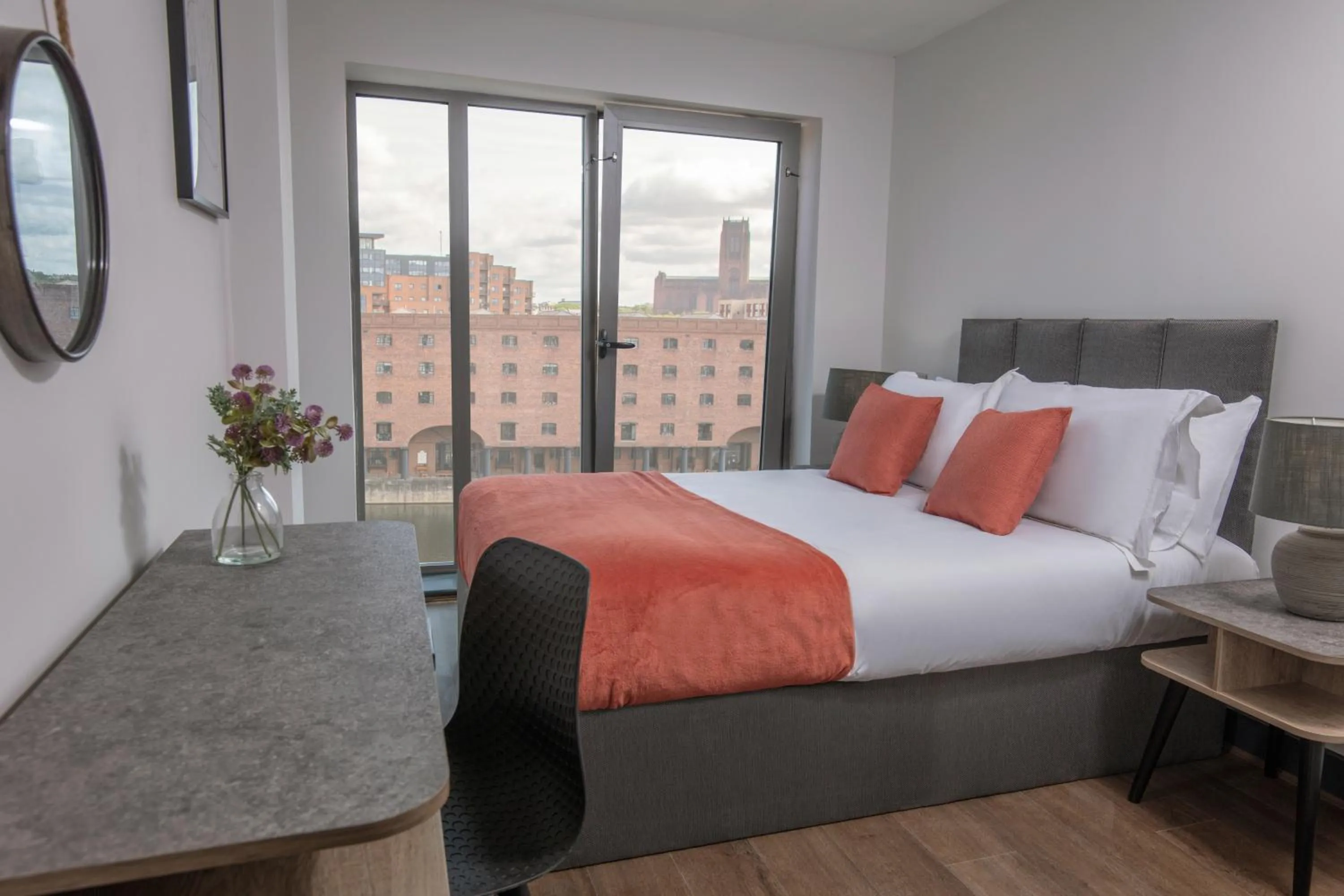 Bedroom, Bed in Dockside Aparthotel, Best Western Signature Collection