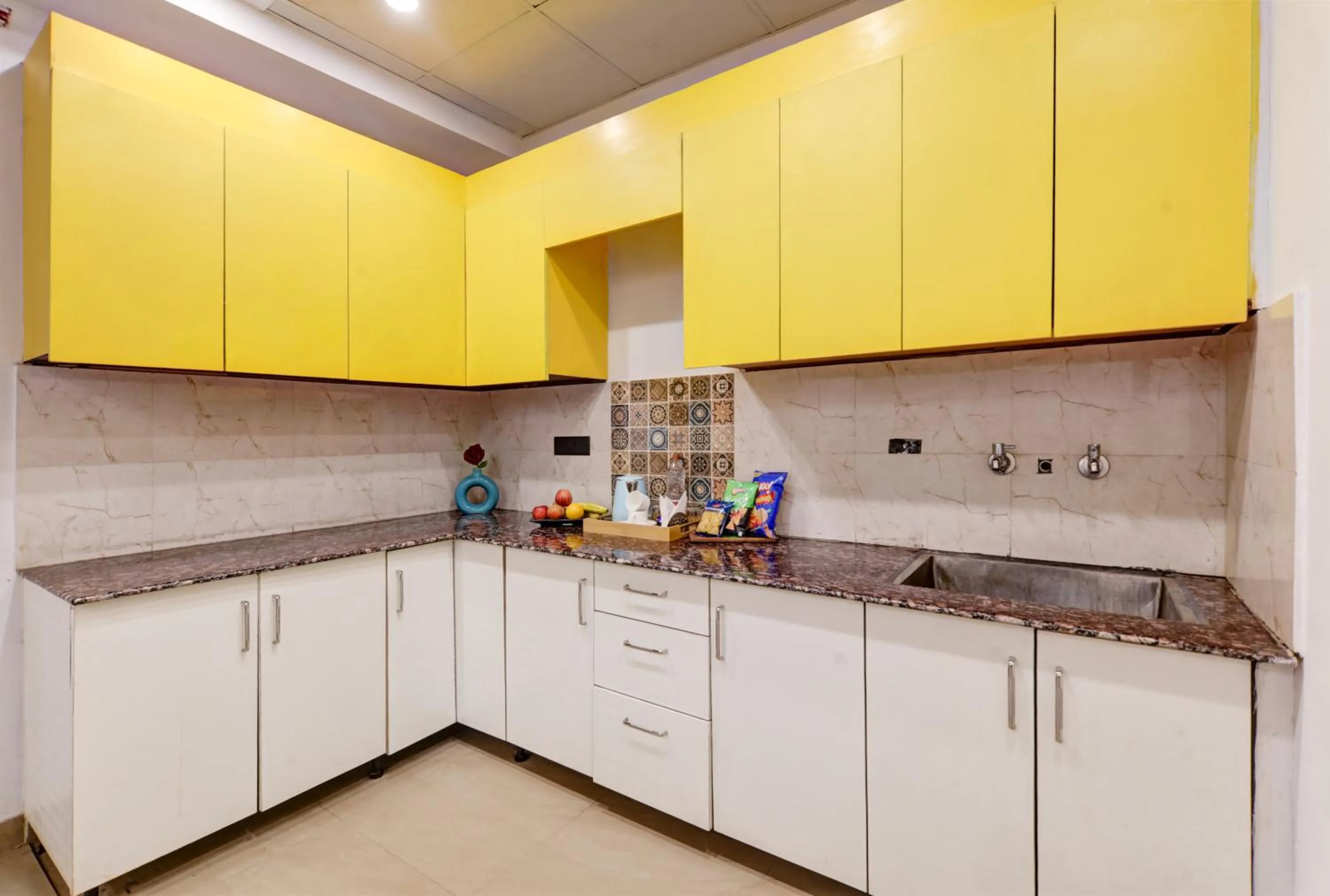 Kitchen or kitchenette in Hotel The Rasa at Vasundhara