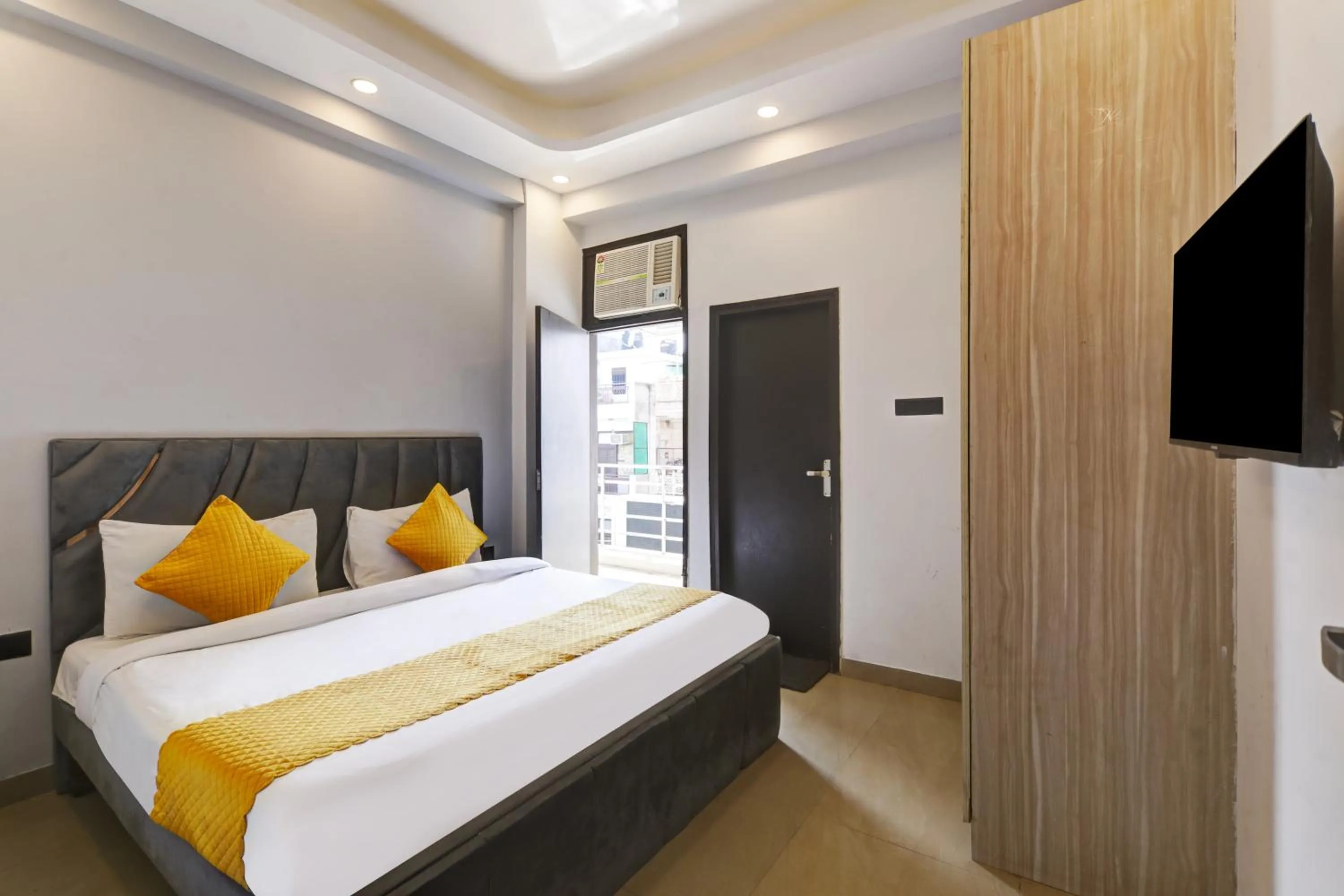 Bed in Hotel The Rasa at Vasundhara