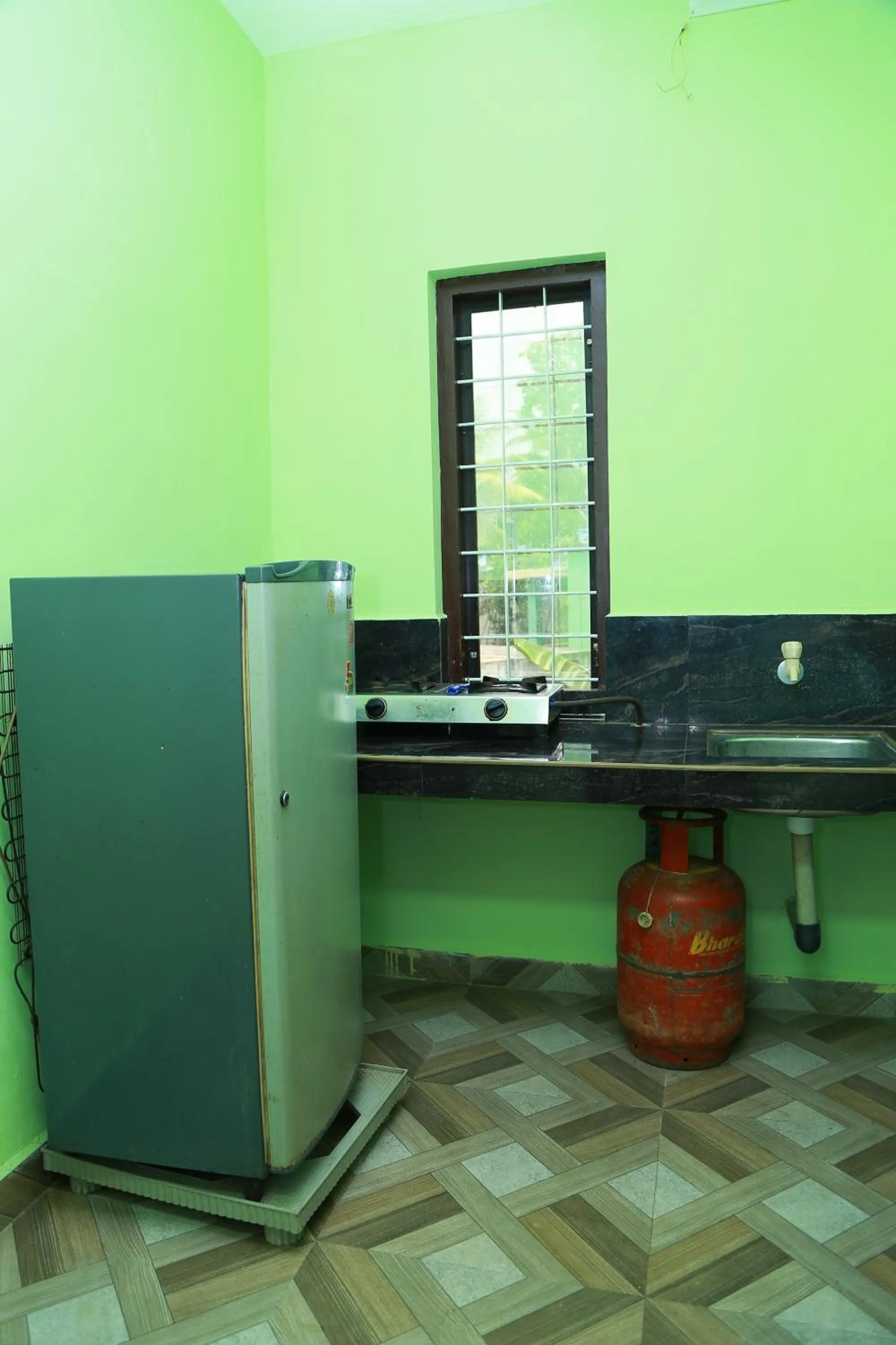 Kitchen or kitchenette in Dean Dale Cottages