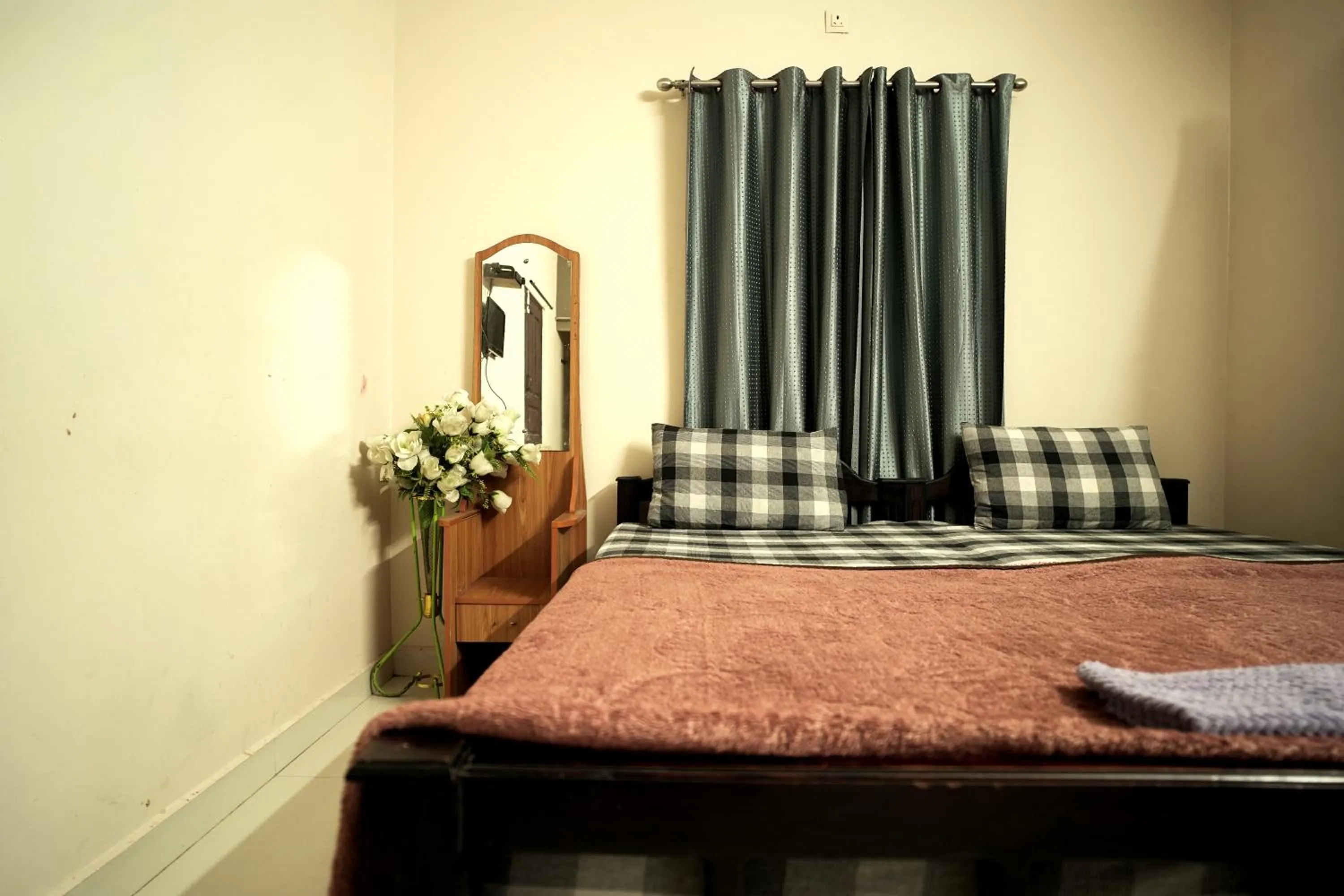 Photo of the whole room, Bed in Dean Dale Cottages