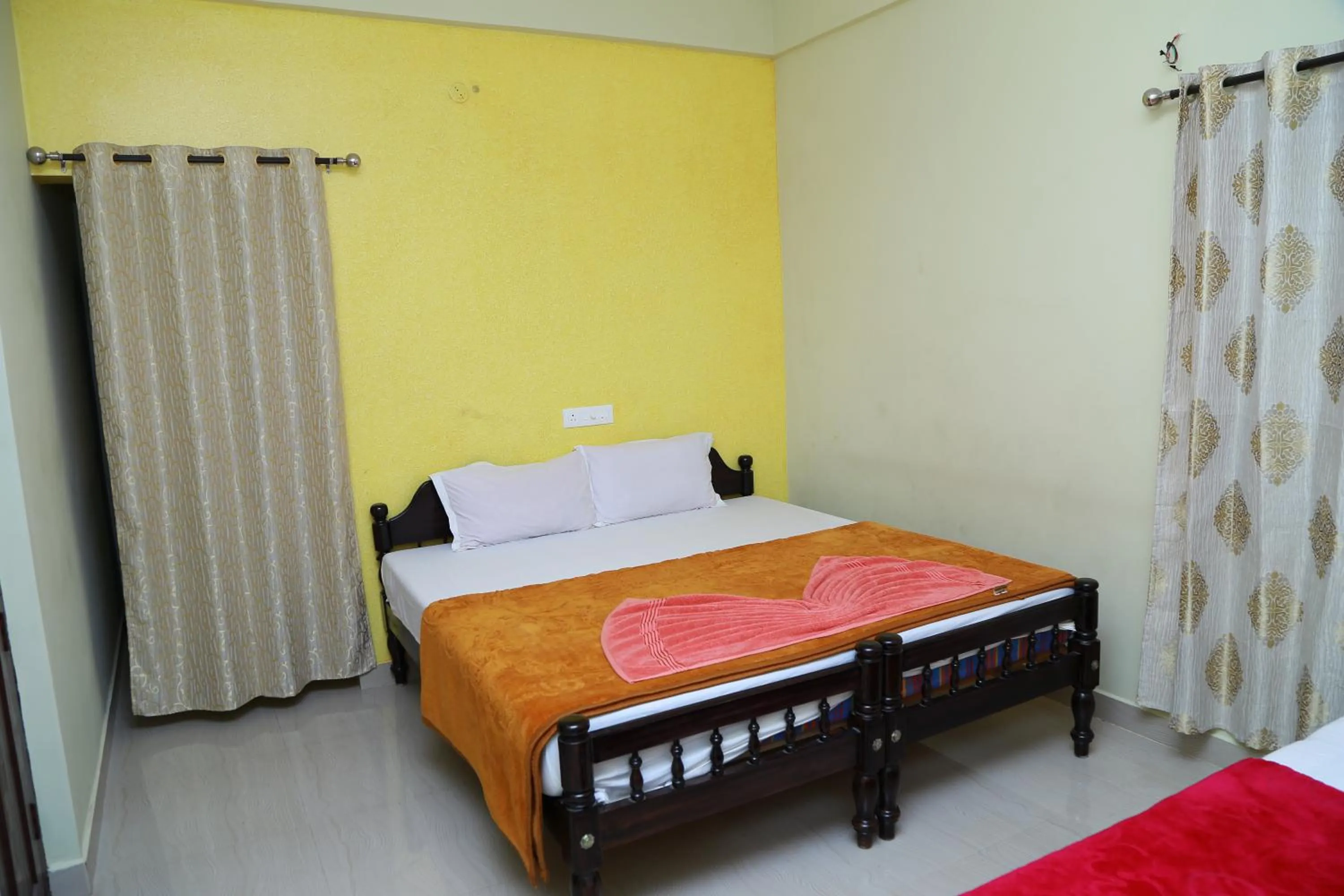 Photo of the whole room, Bed in Dean Dale Cottages