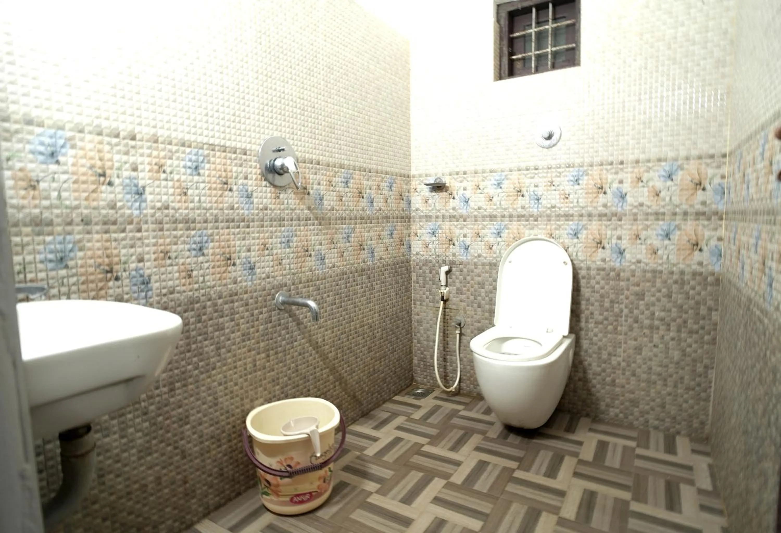 Shower in Dean Dale Cottages