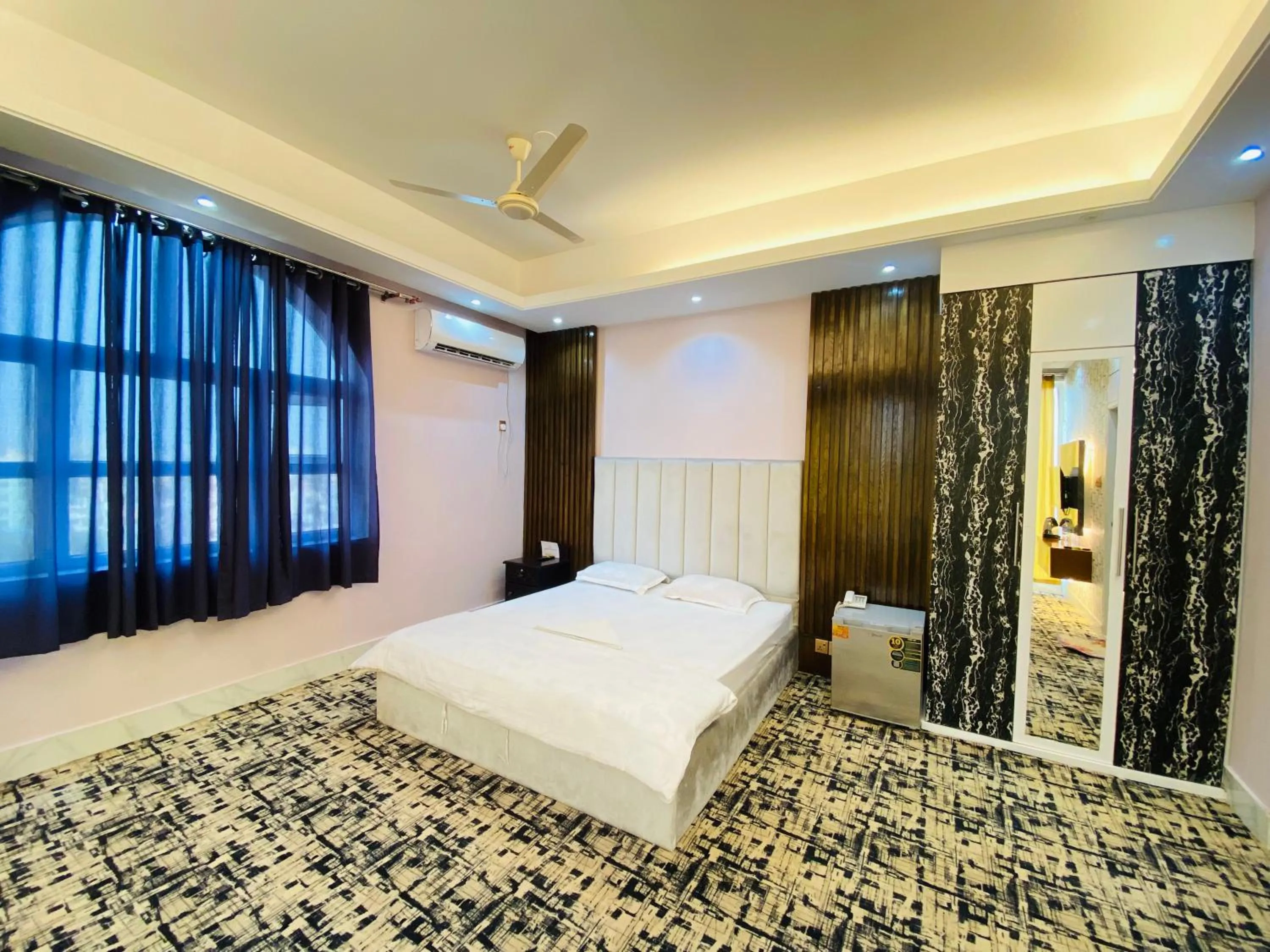 Bed in Hotel Grand Akther