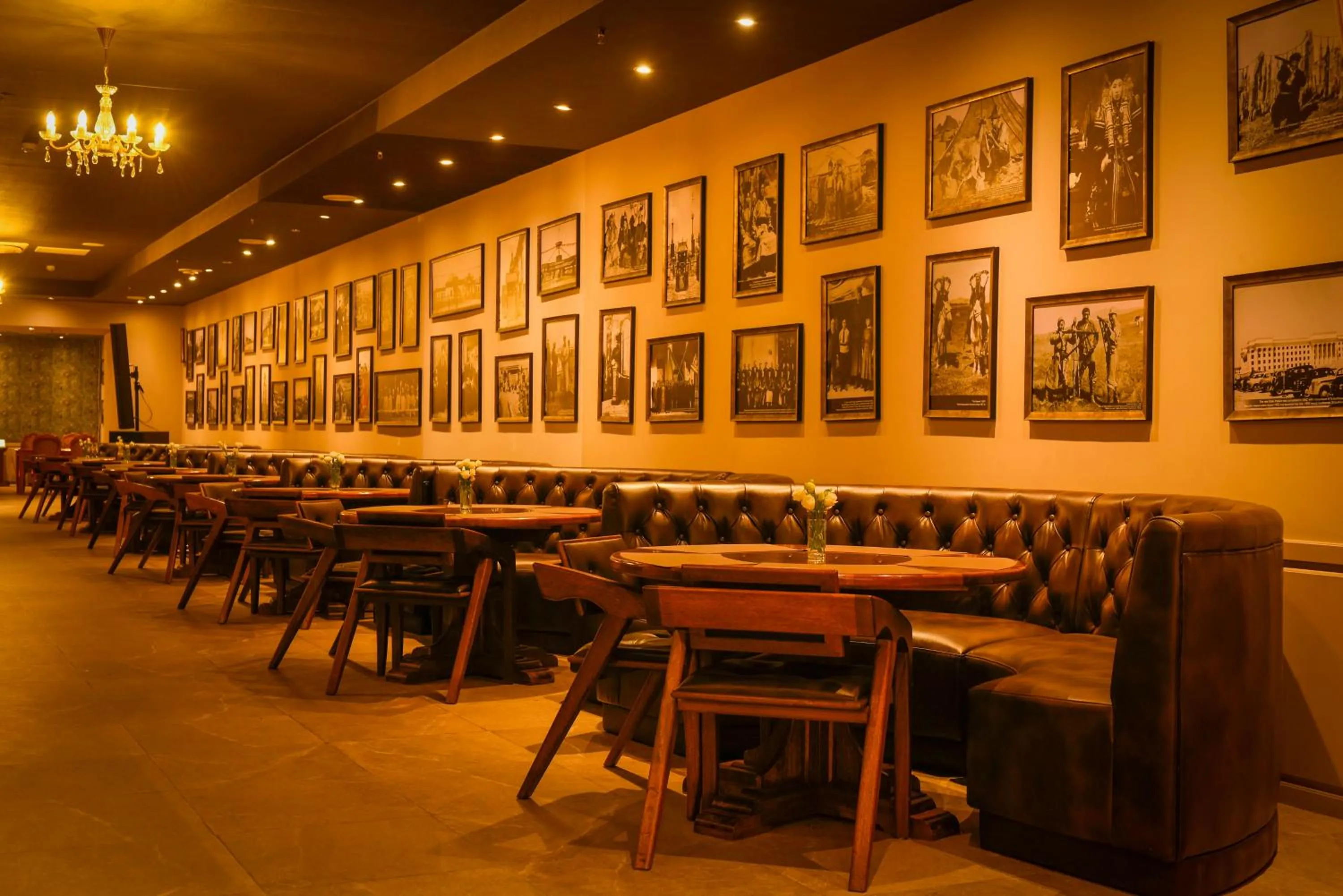 Restaurant/places to eat in Ulaanbaatar Hotel