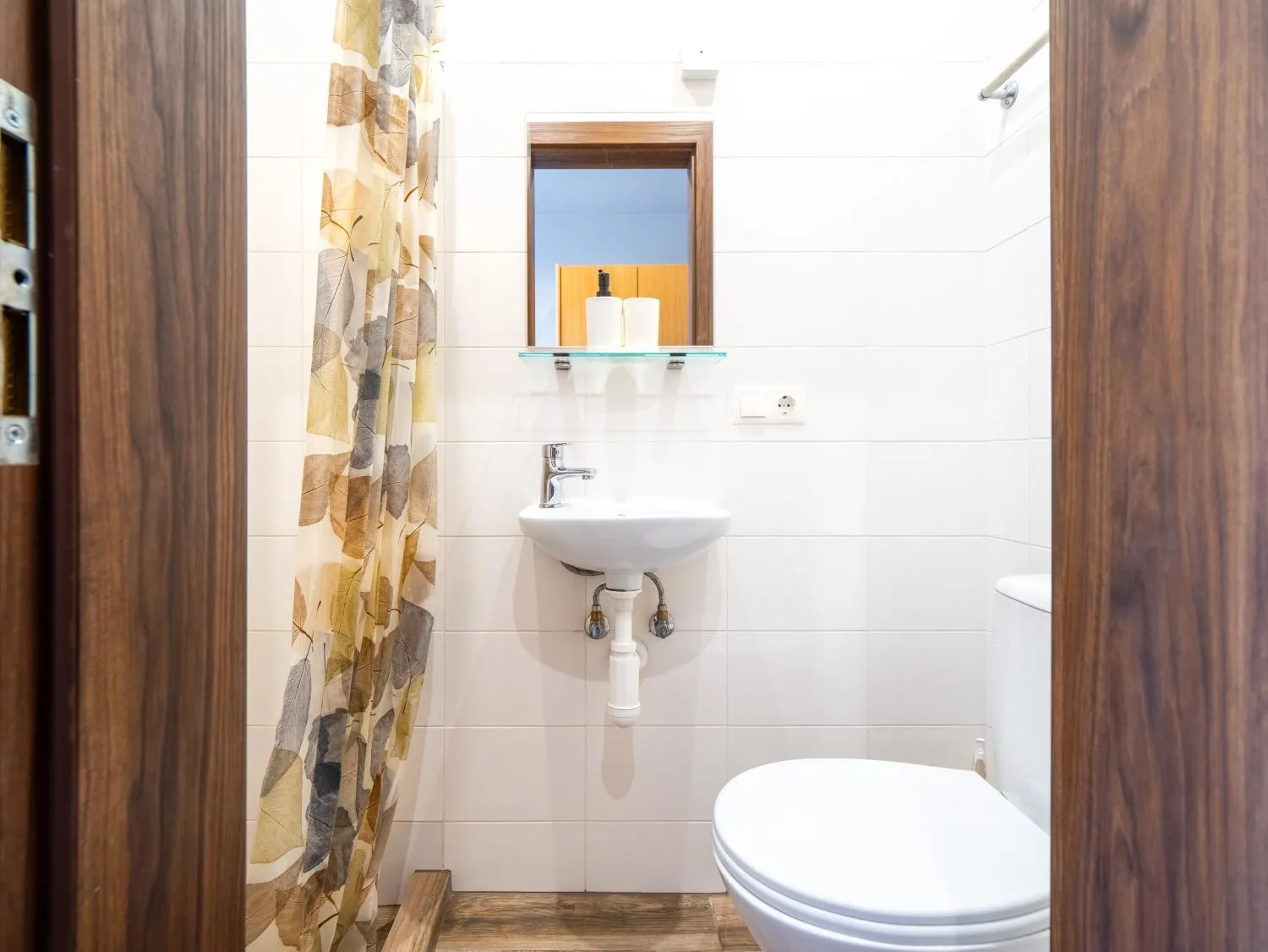 Bathroom in RVR Smart Apartments Riga with Free Parking and Self Check-in