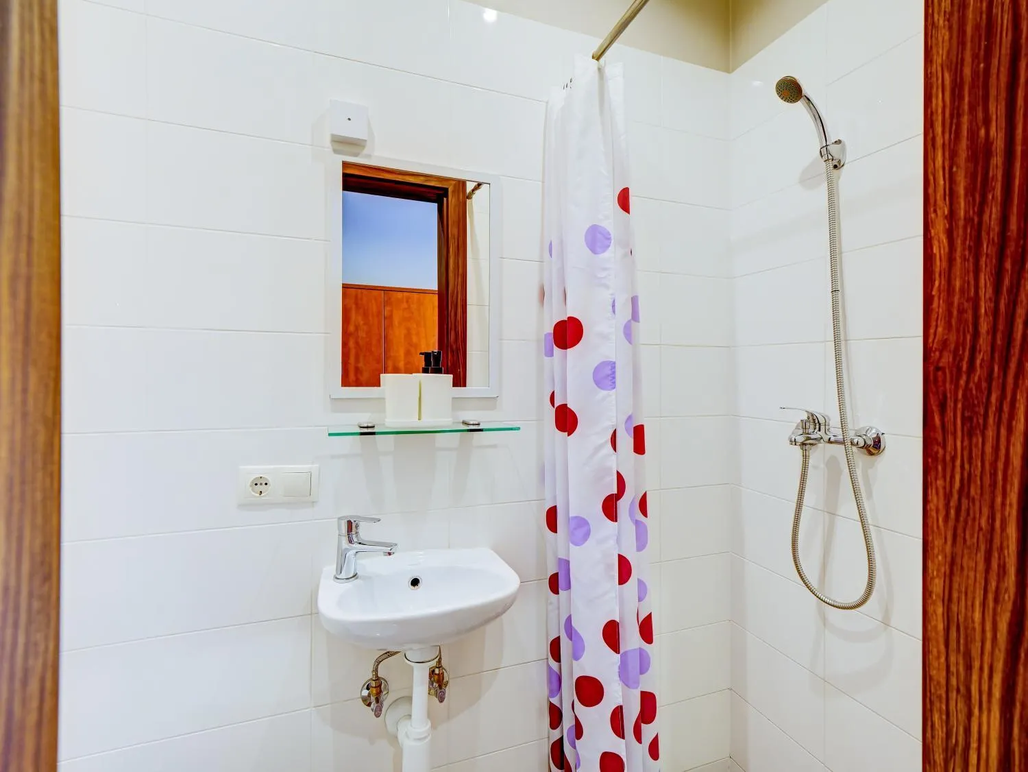 Bathroom in RVR Smart Apartments Riga with Free Parking and Self Check-in