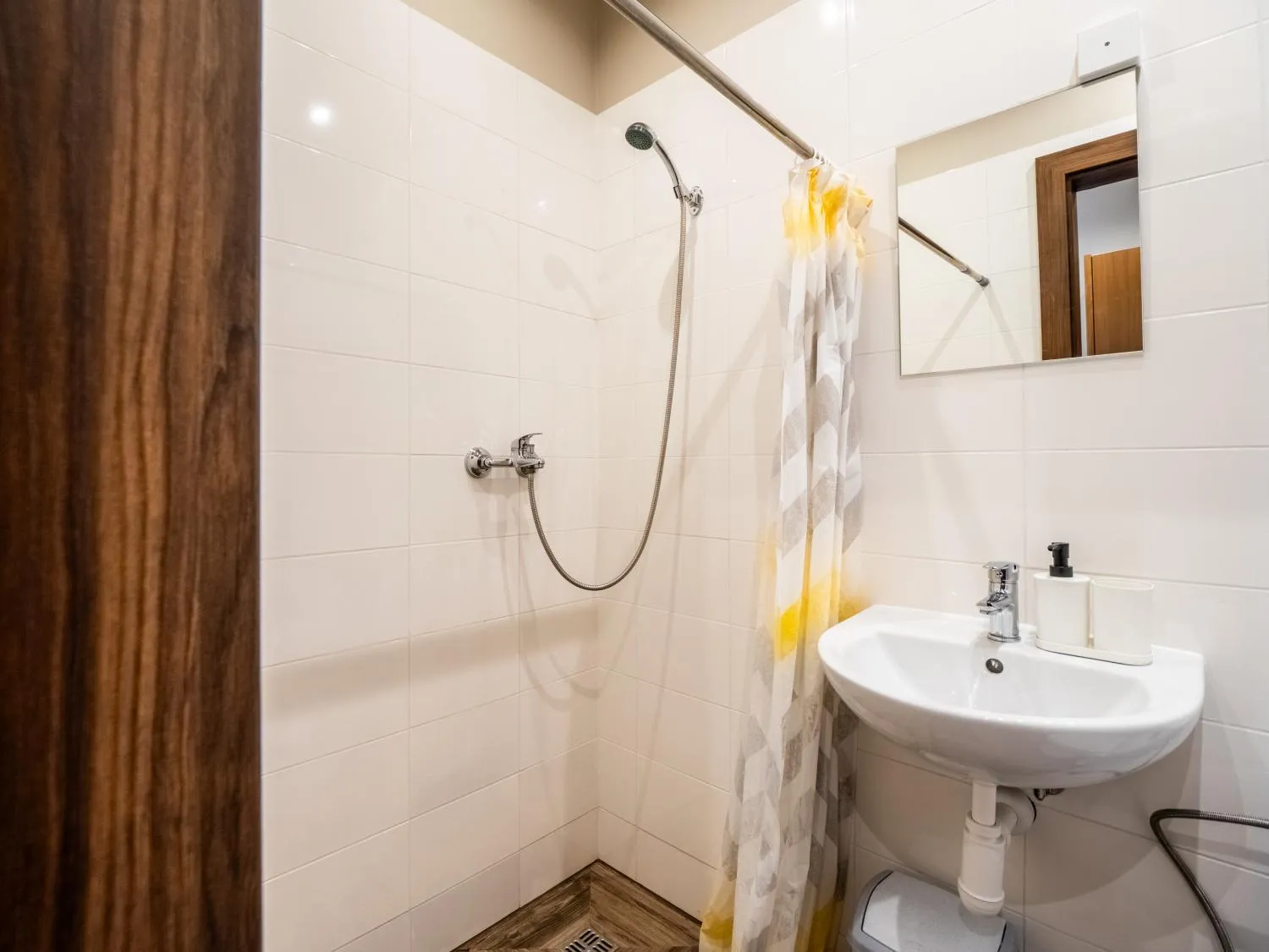Bathroom in RVR Smart Apartments Riga with Free Parking and Self Check-in