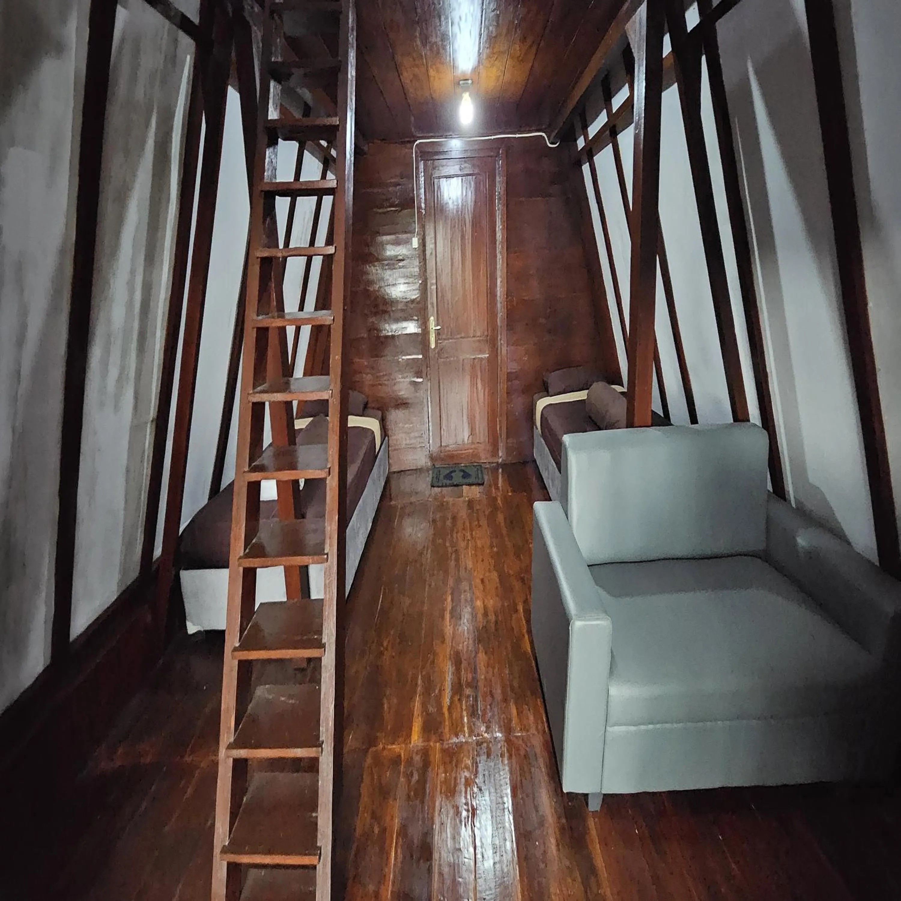 Seating area in Green Panorama Resort by MHM