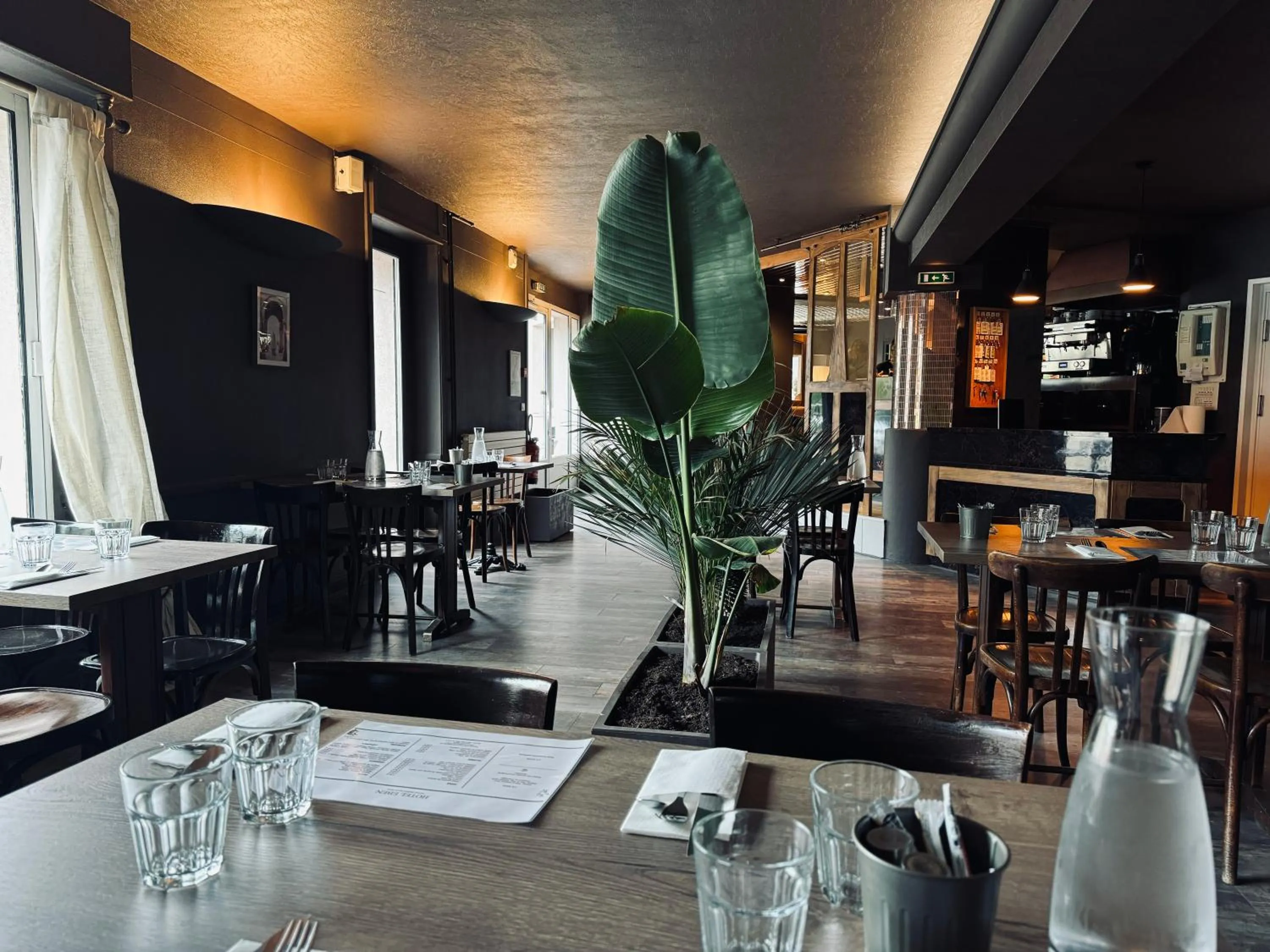 Restaurant/places to eat in Logis Hotel Eben