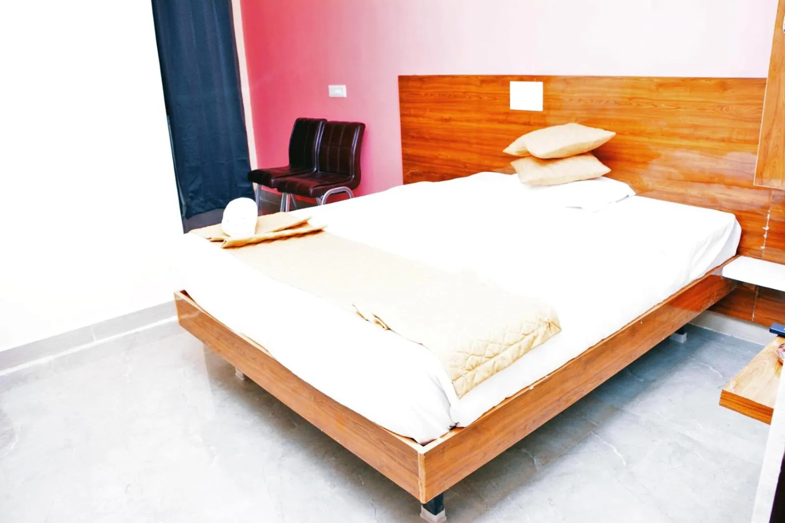 Bedroom, Bed in Udupi Deluxe Lodge Gulbarga