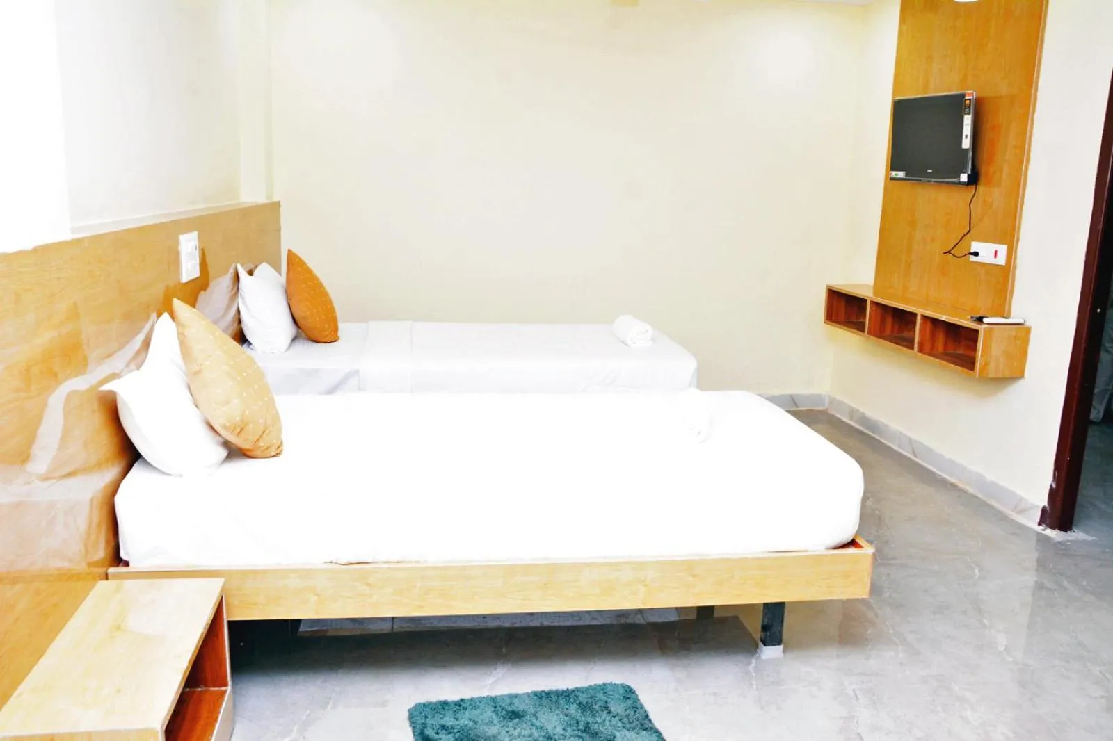 Bedroom, Bed in Udupi Deluxe Lodge Gulbarga