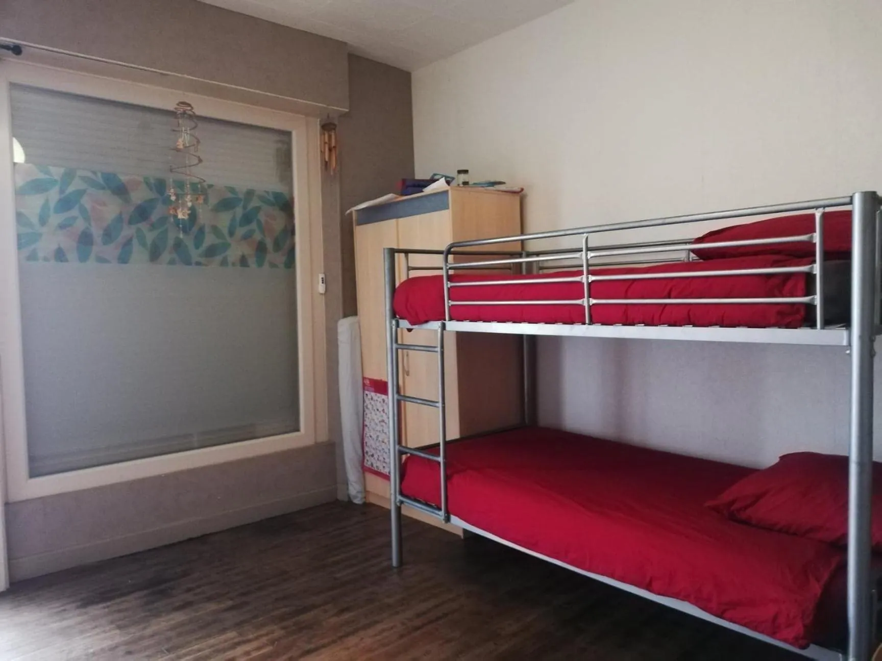 bunk bed, Bed in Hébergements